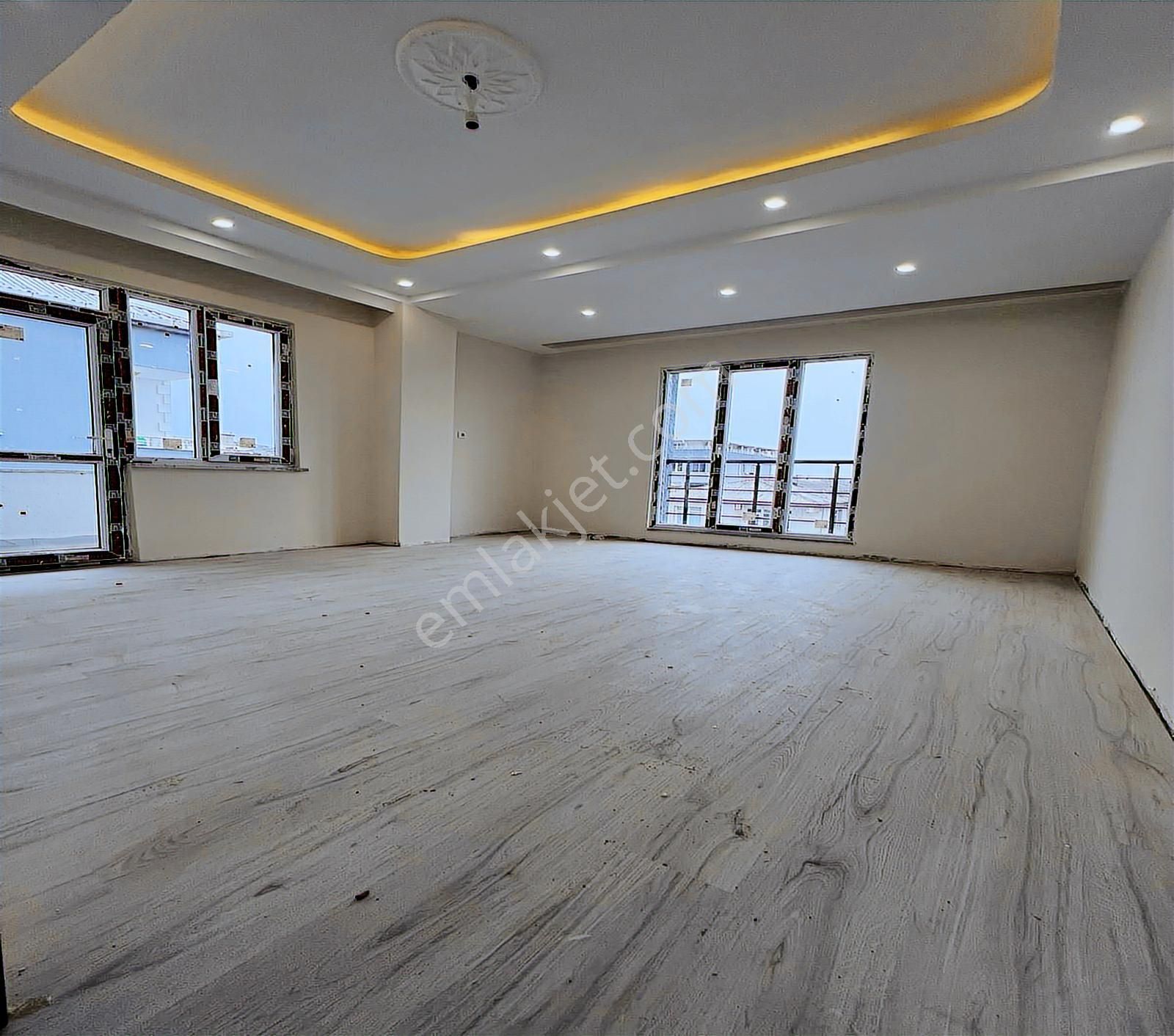 Lider'den Yıldırım Beyazıt Mah Merkezi Konumda Sıfır 3+1 Daire