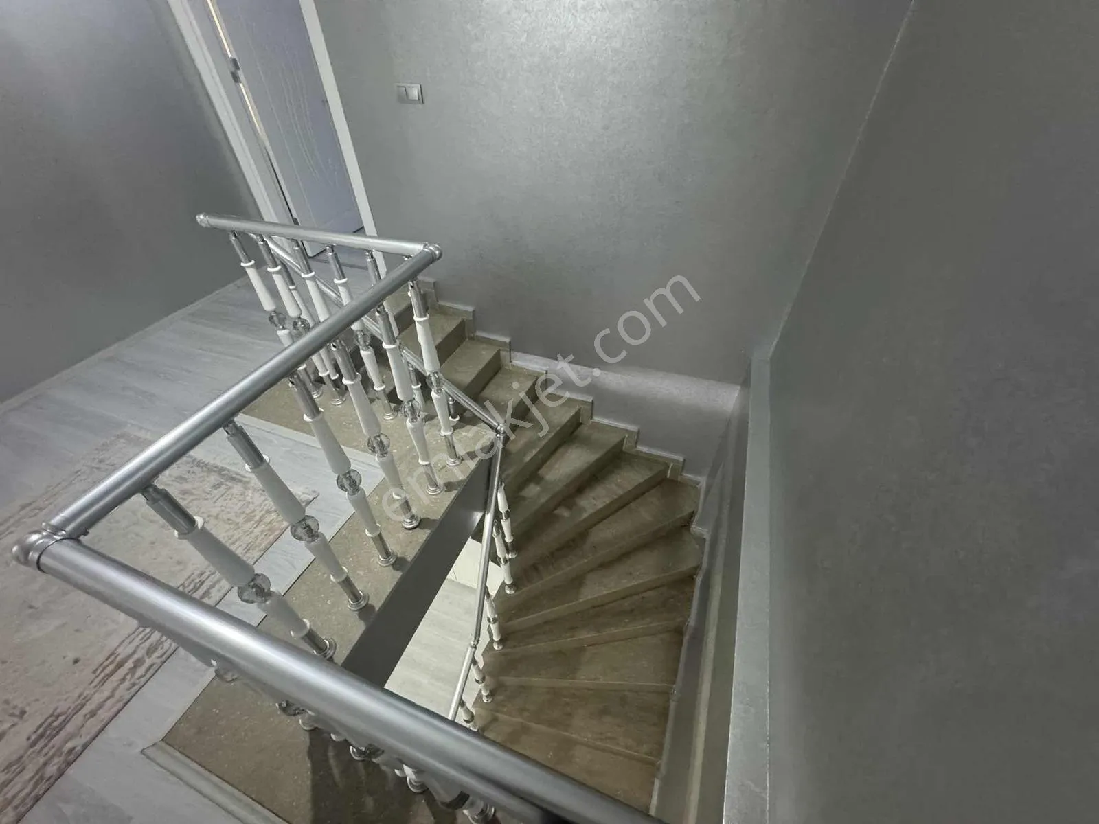 Ulucan'dan İnegöl Kozluca Yolun'da Satılık Dubleks Daire - Görsel 3