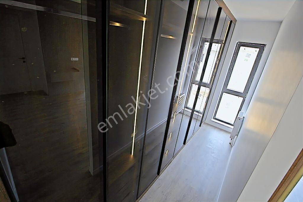 Bağlıcada Kapalı Otoparklı Site İçerisinde 4+1 Satılık Daire - Görsel 23