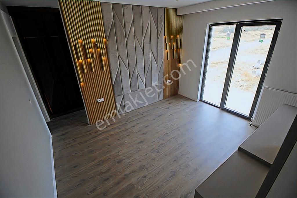 Bağlıcada Kapalı Otoparklı Site İçerisinde 4+1 Satılık Daire - Görsel 18