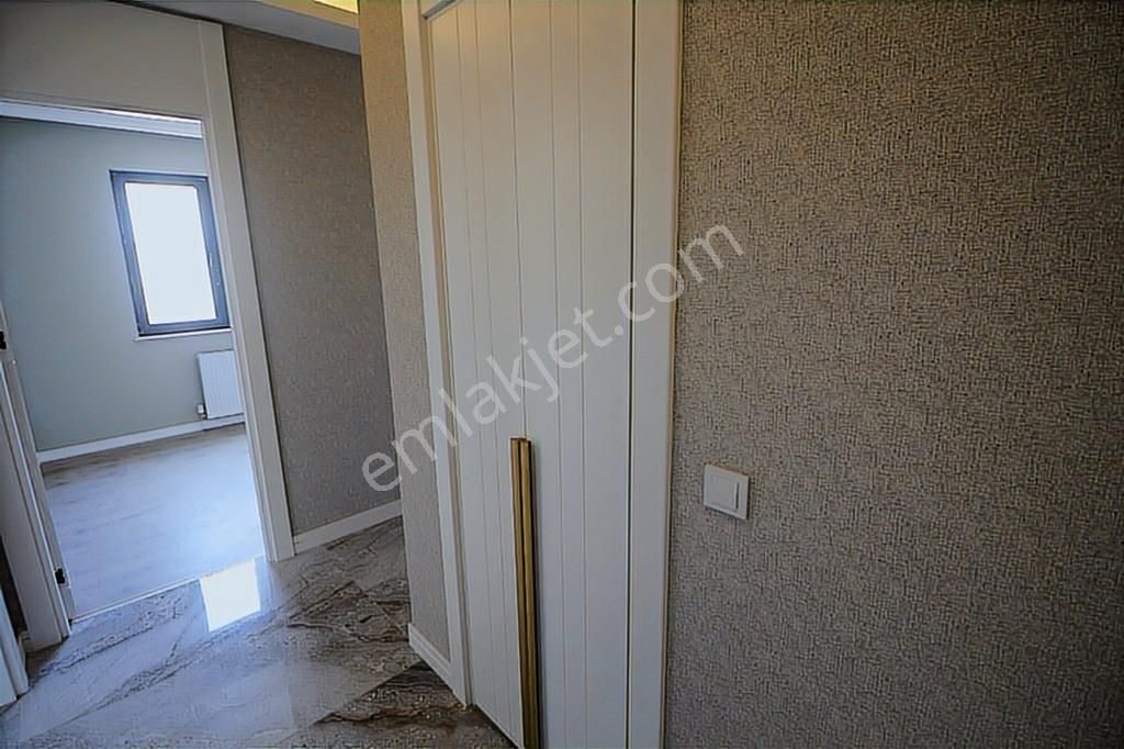 Bağlıcada Kapalı Otoparklı Site İçerisinde 4+1 Satılık Daire - Görsel 21