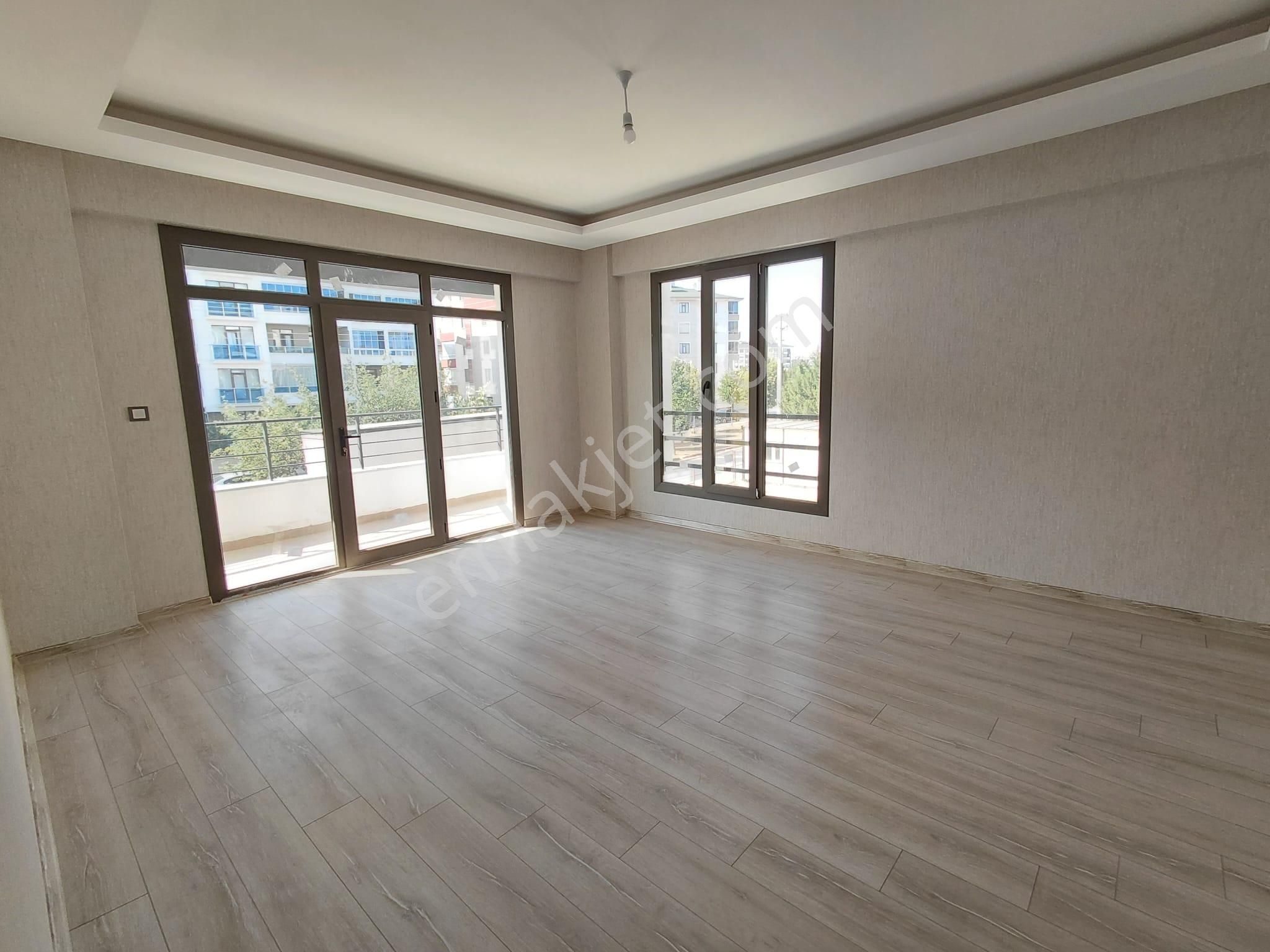 Emrah Çiftci'den Selçuklu Sancak Mahallesi Veysel Karani Caddesi Yanı Satılık 3+1 Lüks Daireler - Görsel 4