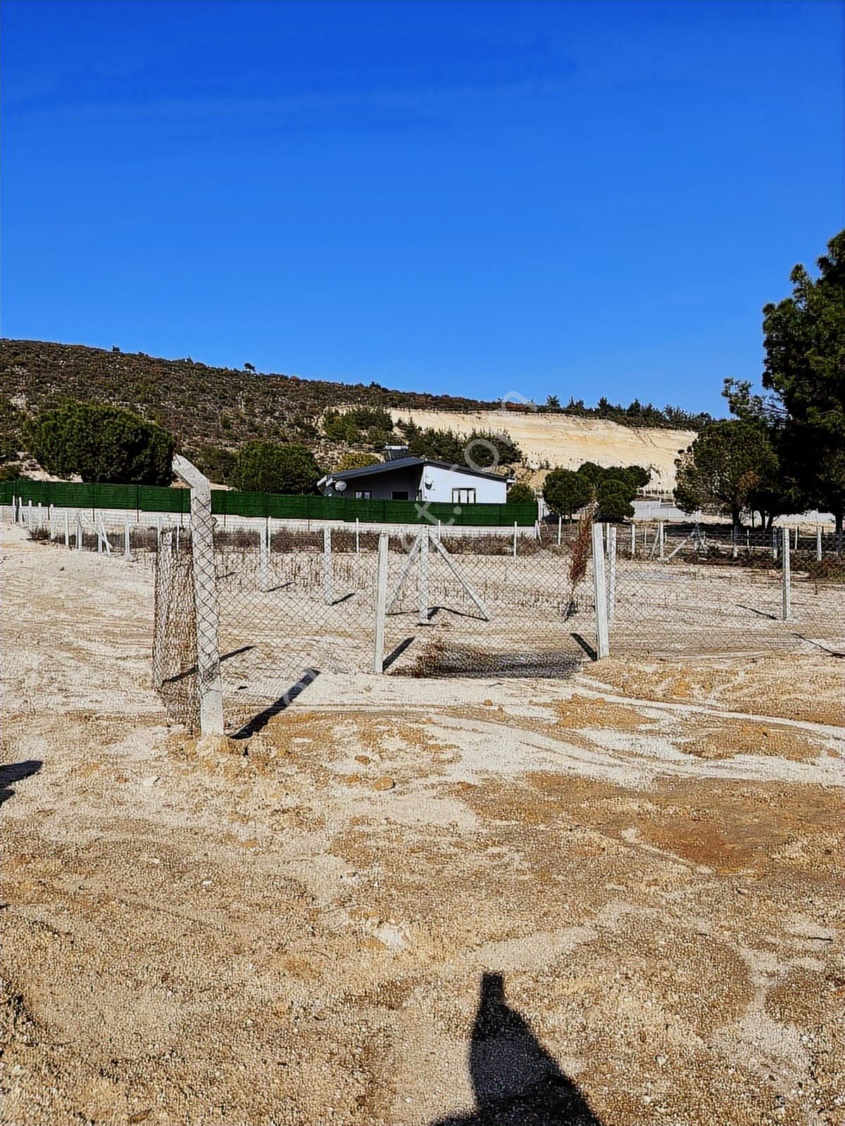 Öz-er Gayrimenkul'den Satılık Doğa Manzaralı Bahçe