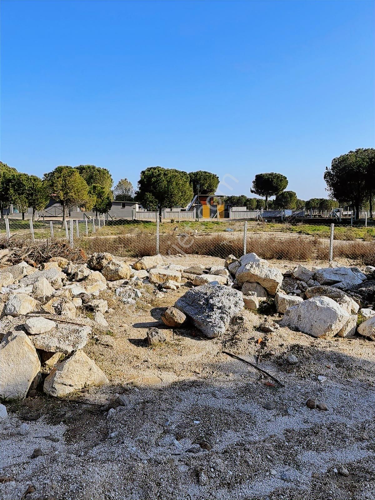 Öz-er Gayrimenkul'den Satılık Doğa Manzaralı Bahçe - Görsel 4