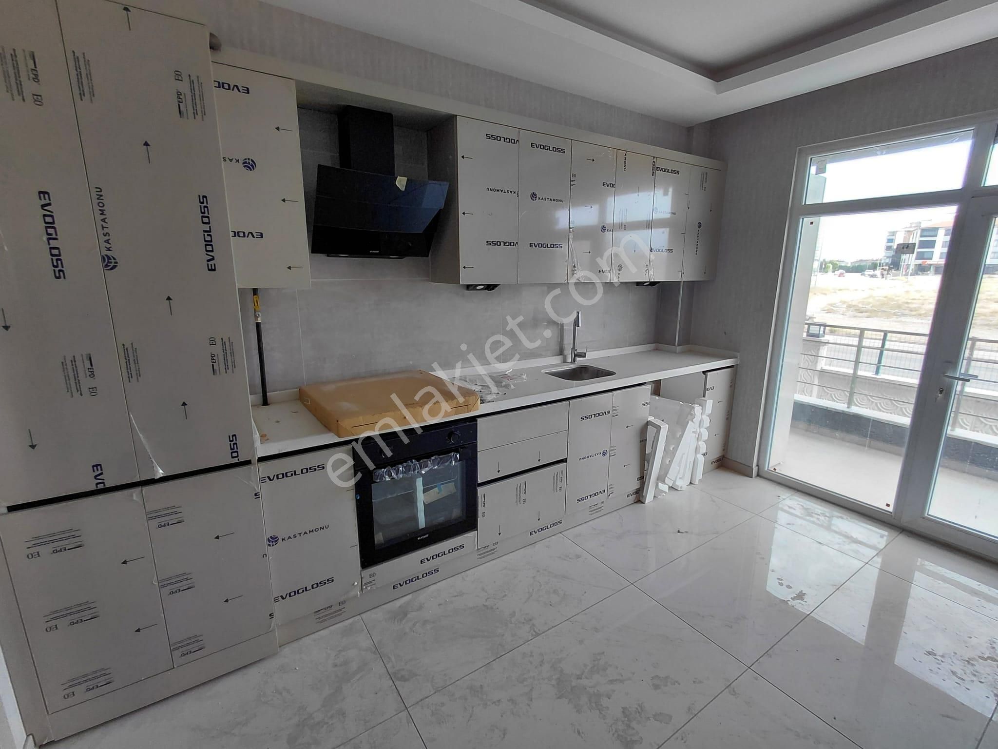 Emrah Çiftci'den Selçuklu Yazır Mah.kanyon Park Civarı Satılık 3+1 Sıfır Lüks Daireler - Görsel 2