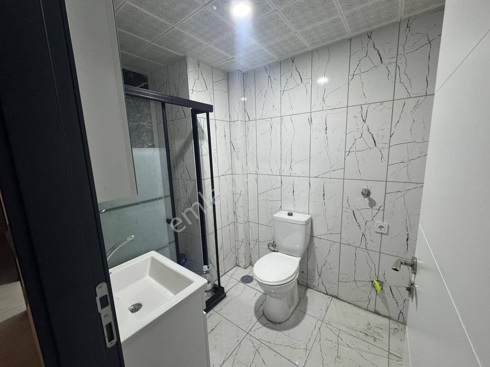 Yılmazer'den 4. Cadde Üzerinde Masrafsız 3+1 İskanlı Acil Satlık - Görsel 3