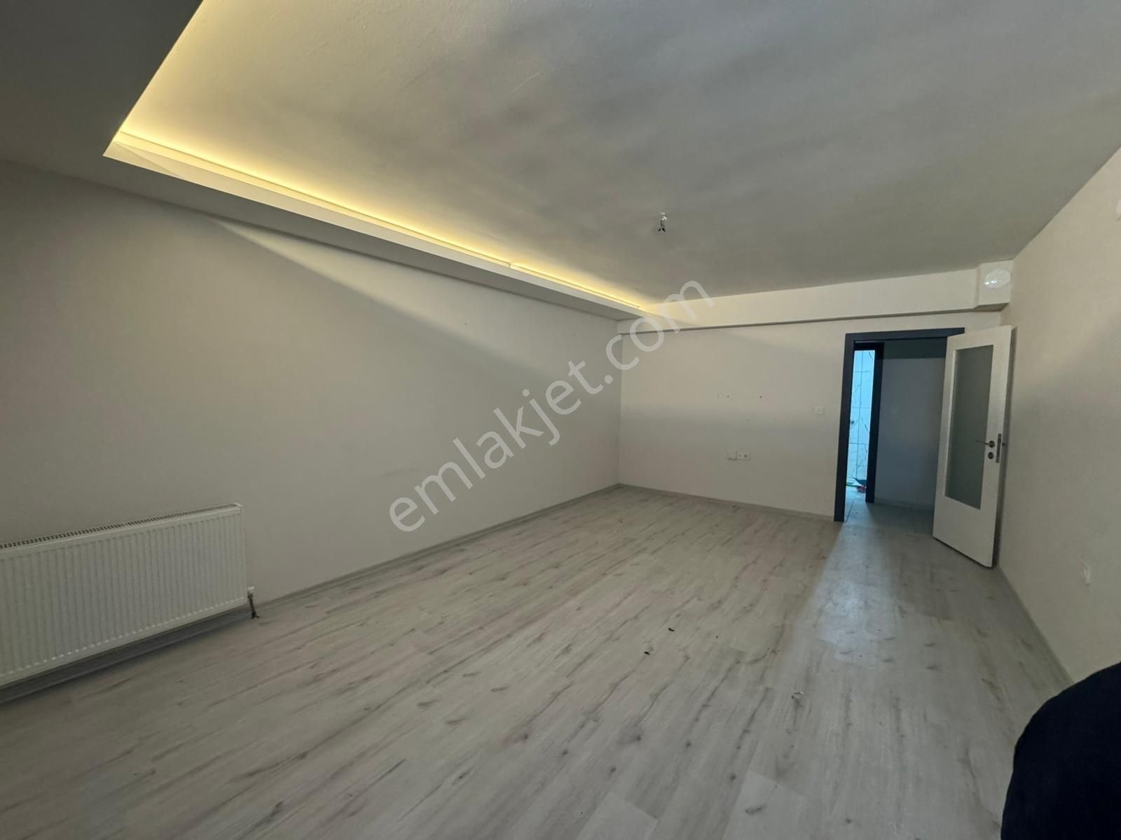 Yılmazer'den 4. Cadde Üzerinde Masrafsız 3+1 İskanlı Acil Satlık