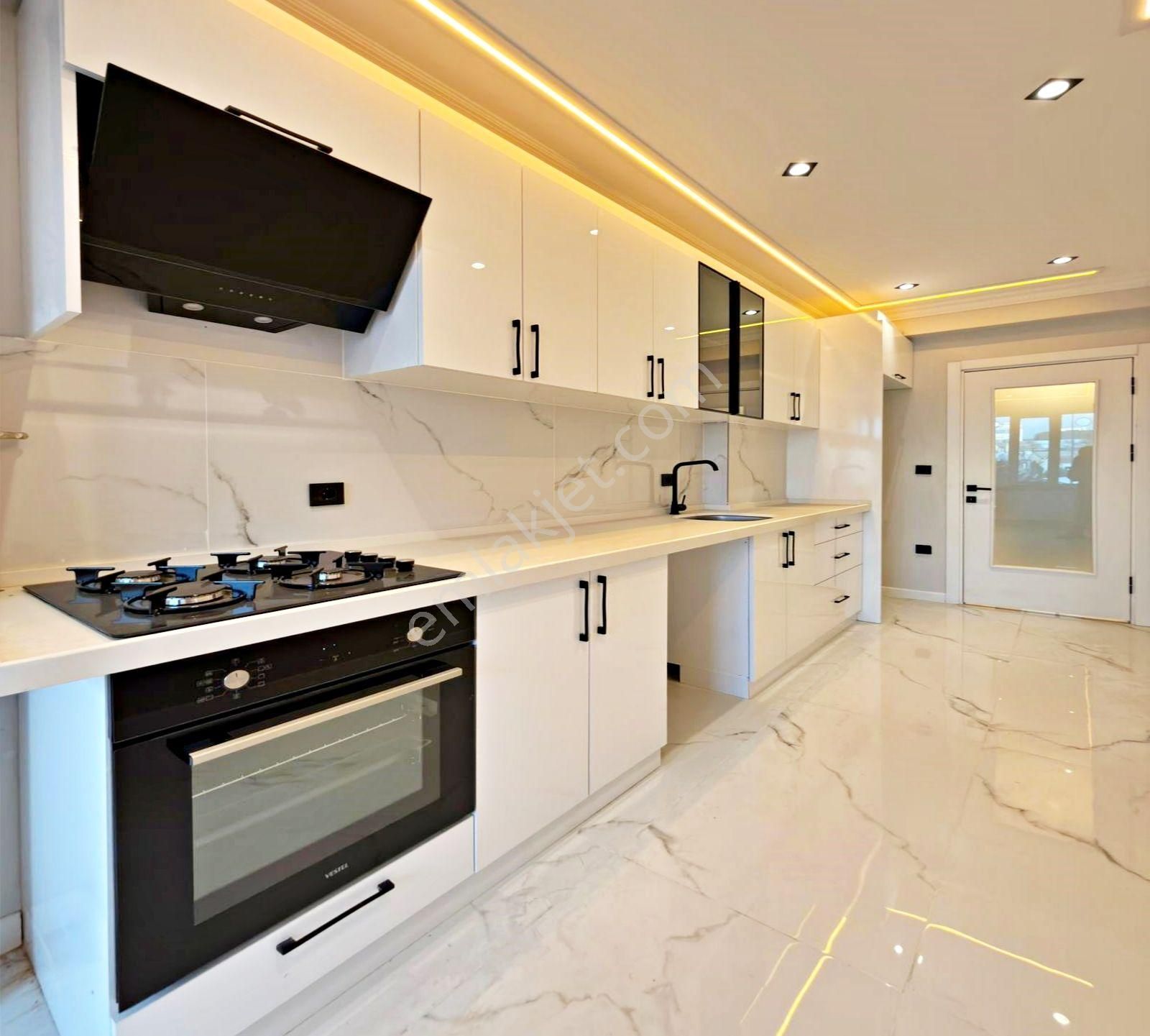 Barış Mahallesi Migros Avm Arkası 2008 Yapımı 3+1 Satılık Daire - Görsel 4