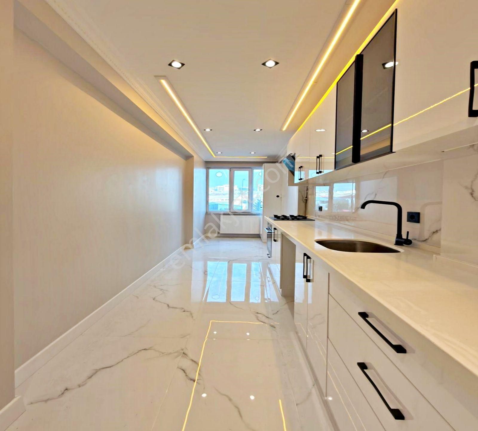 Barış Mahallesi Migros Avm Arkası 2008 Yapımı 3+1 Satılık Daire - Görsel 3