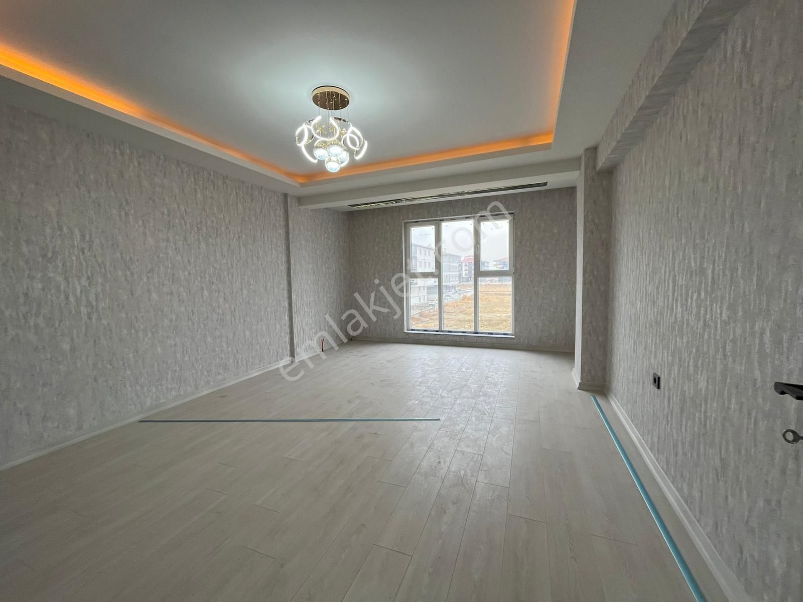 Ultra Lüks Yapılı 3+1 Cadde Üstü Sıfır - Görsel 11