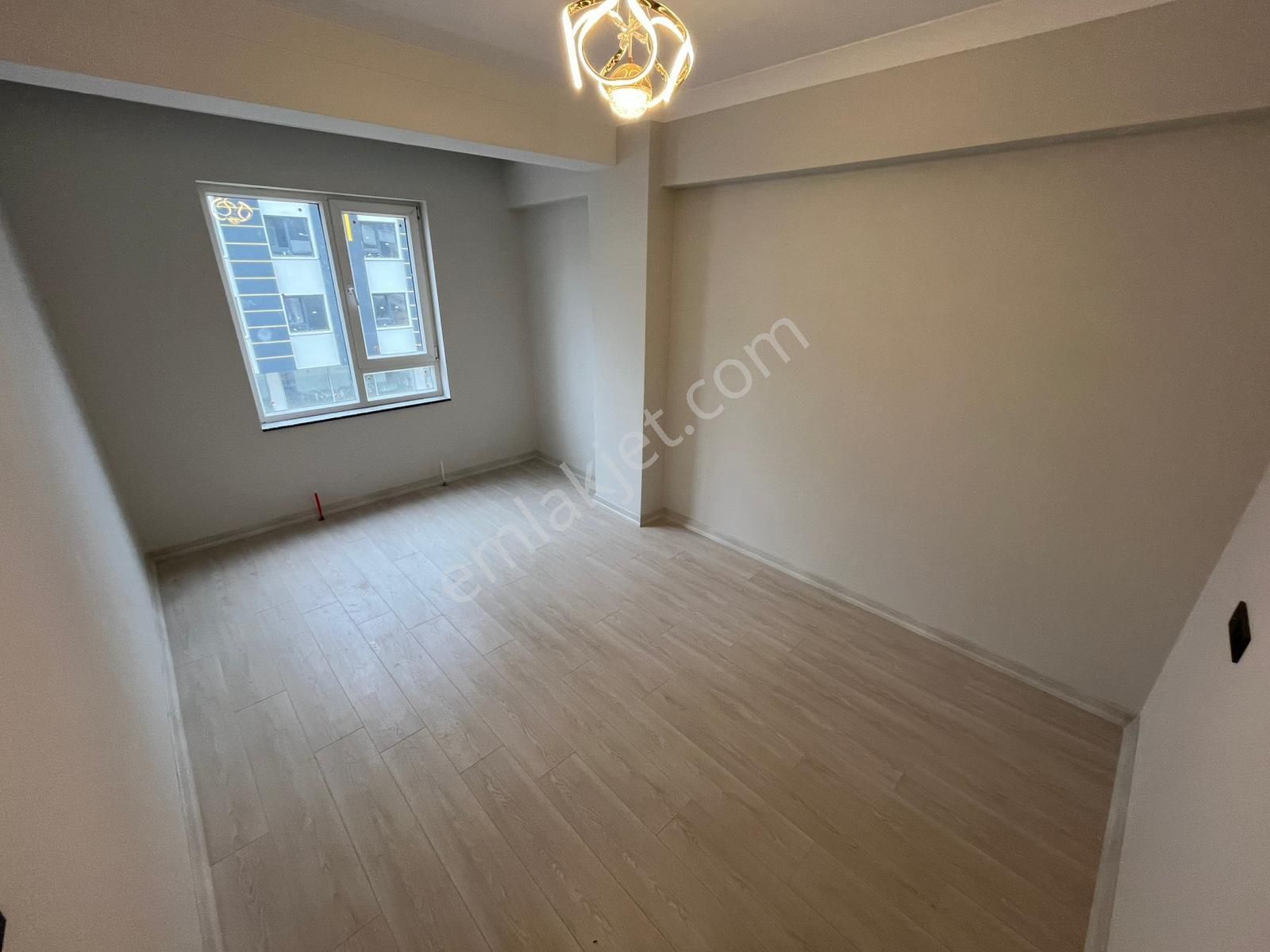 Ultra Lüks Yapılı 3+1 Cadde Üstü Sıfır - Görsel 23