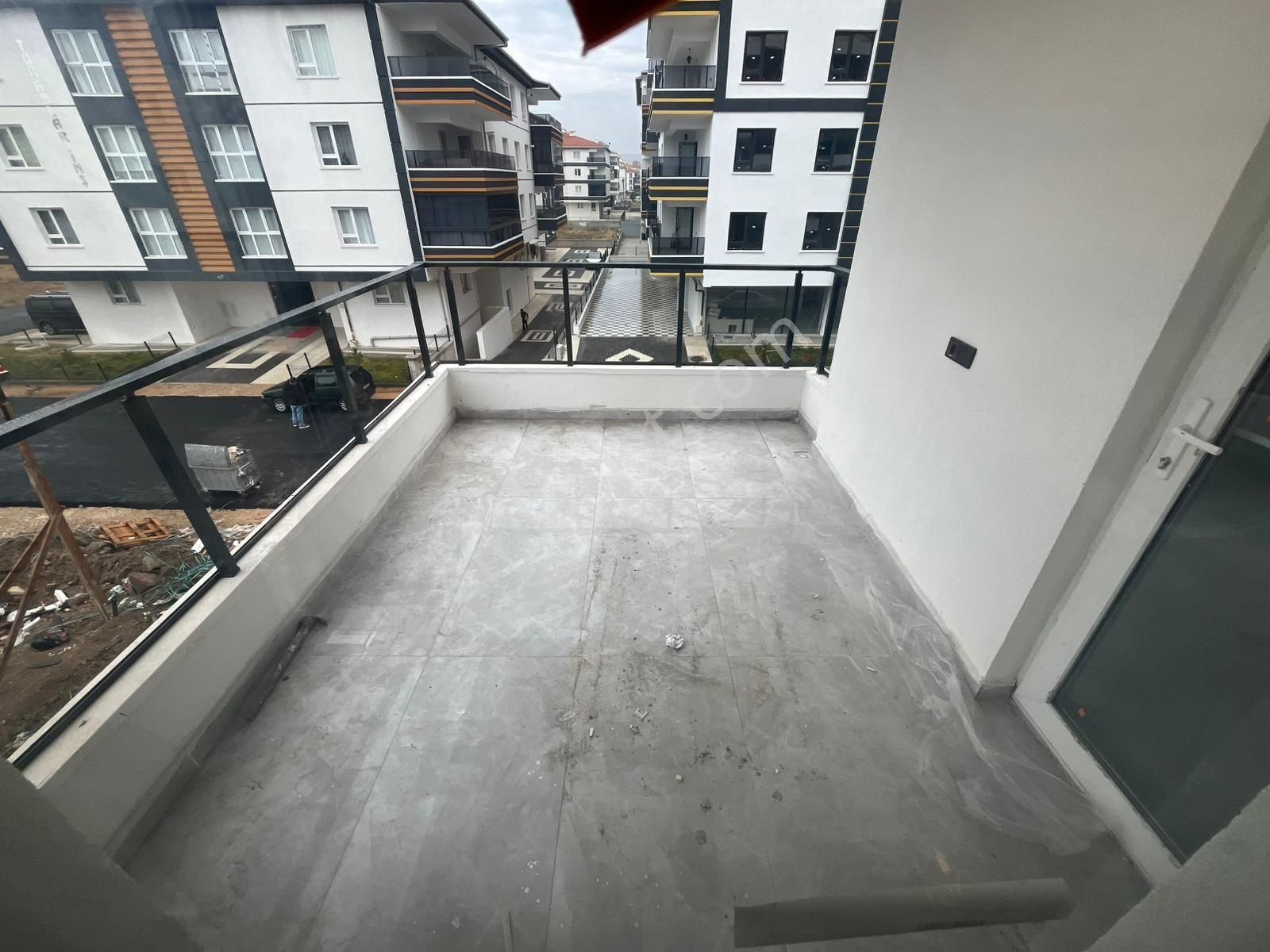 Ultra Lüks Yapılı 3+1 Cadde Üstü Sıfır - Görsel 4