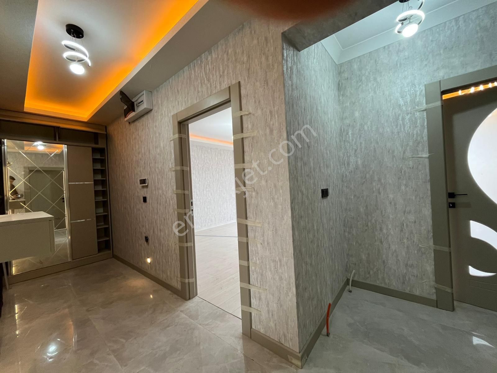 Ultra Lüks Yapılı 3+1 Cadde Üstü Sıfır - Görsel 35