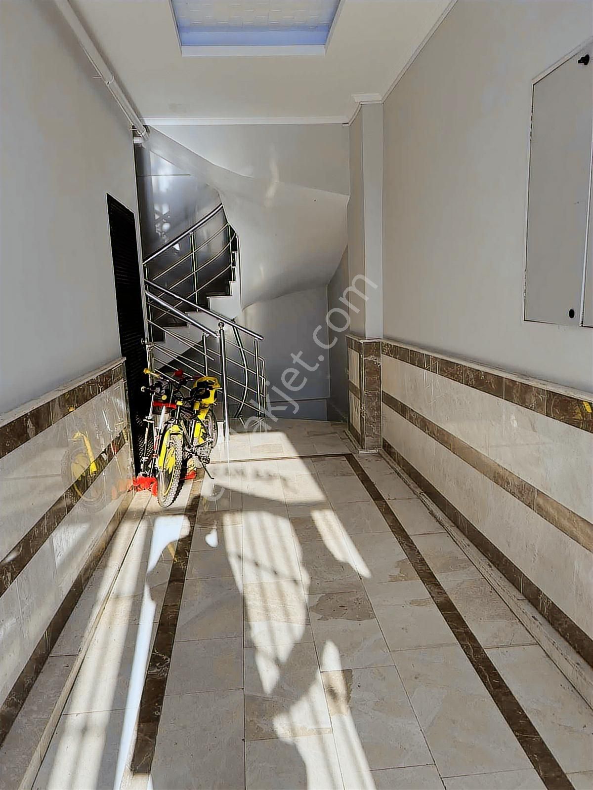 Pınarbaşı Merkezi Lokasyonda Ferah Dubleks Daire