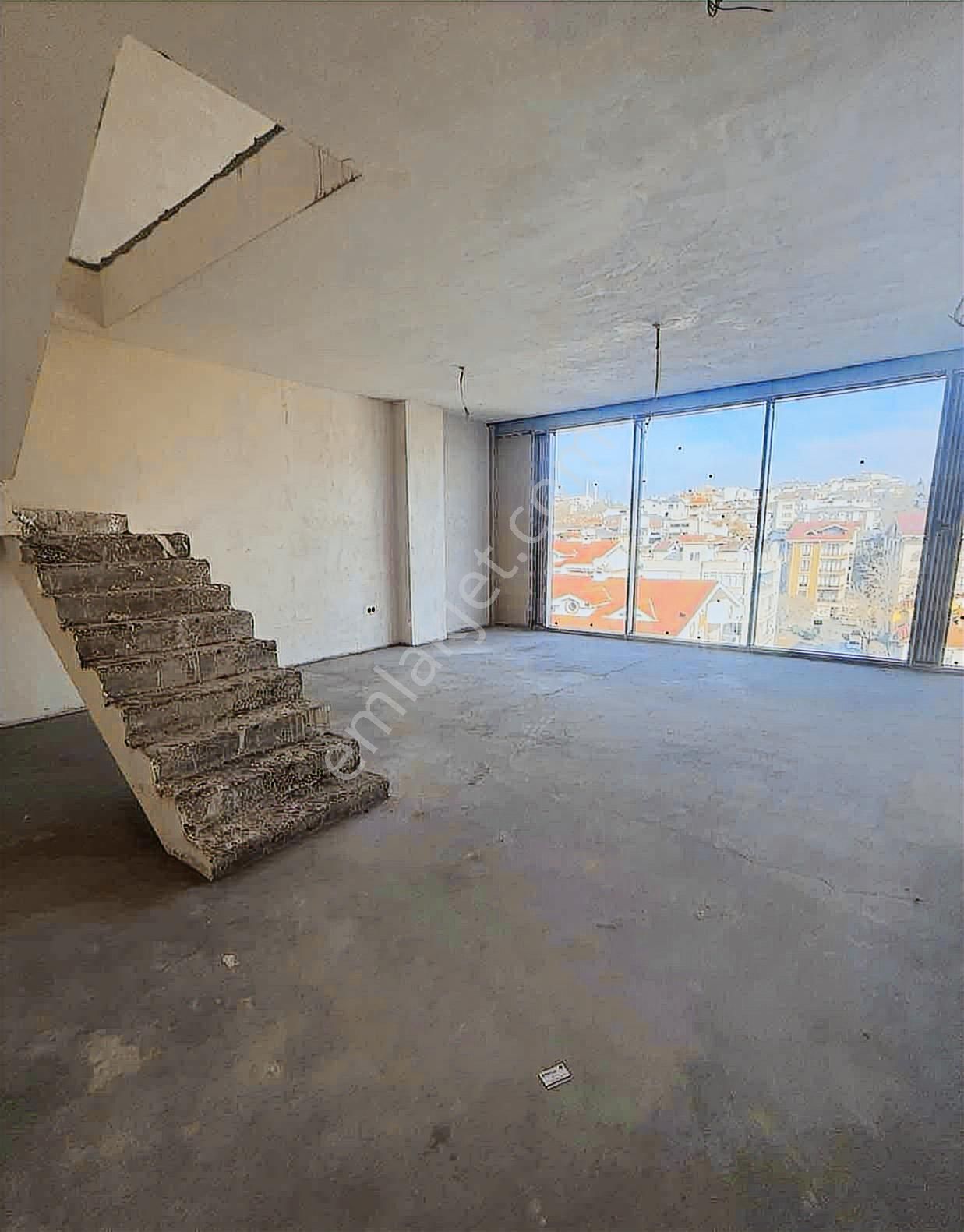 Efe Plaza Da Kiralık Son Dubleks Ofis - Görsel 23