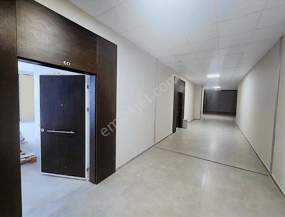 Efe Plaza Da Kiralık Son Dubleks Ofis - Görsel 22