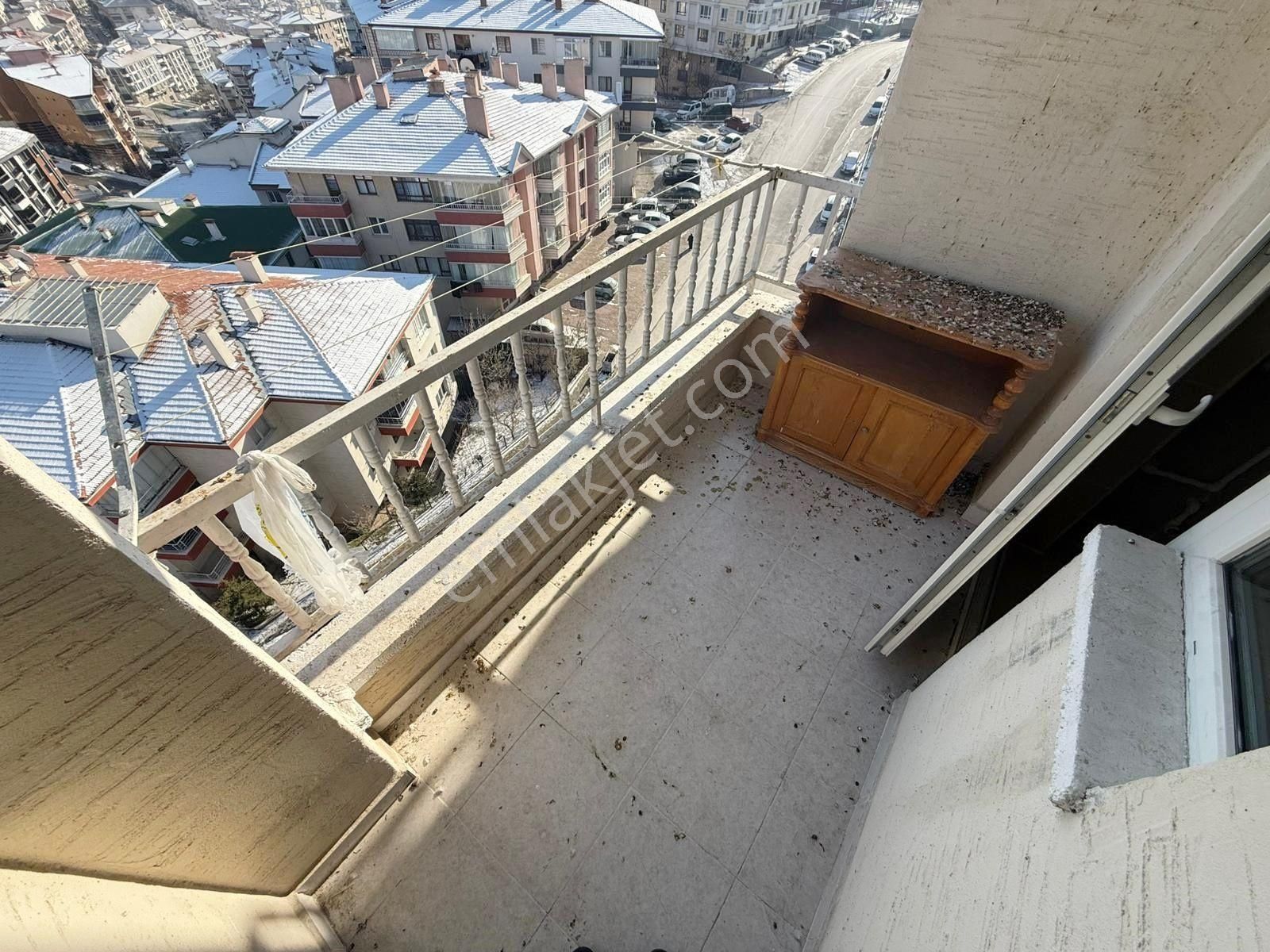 Osmangazi De 3+1 Ara Katta Asansörlü Manzaralı Daire - Görsel 3