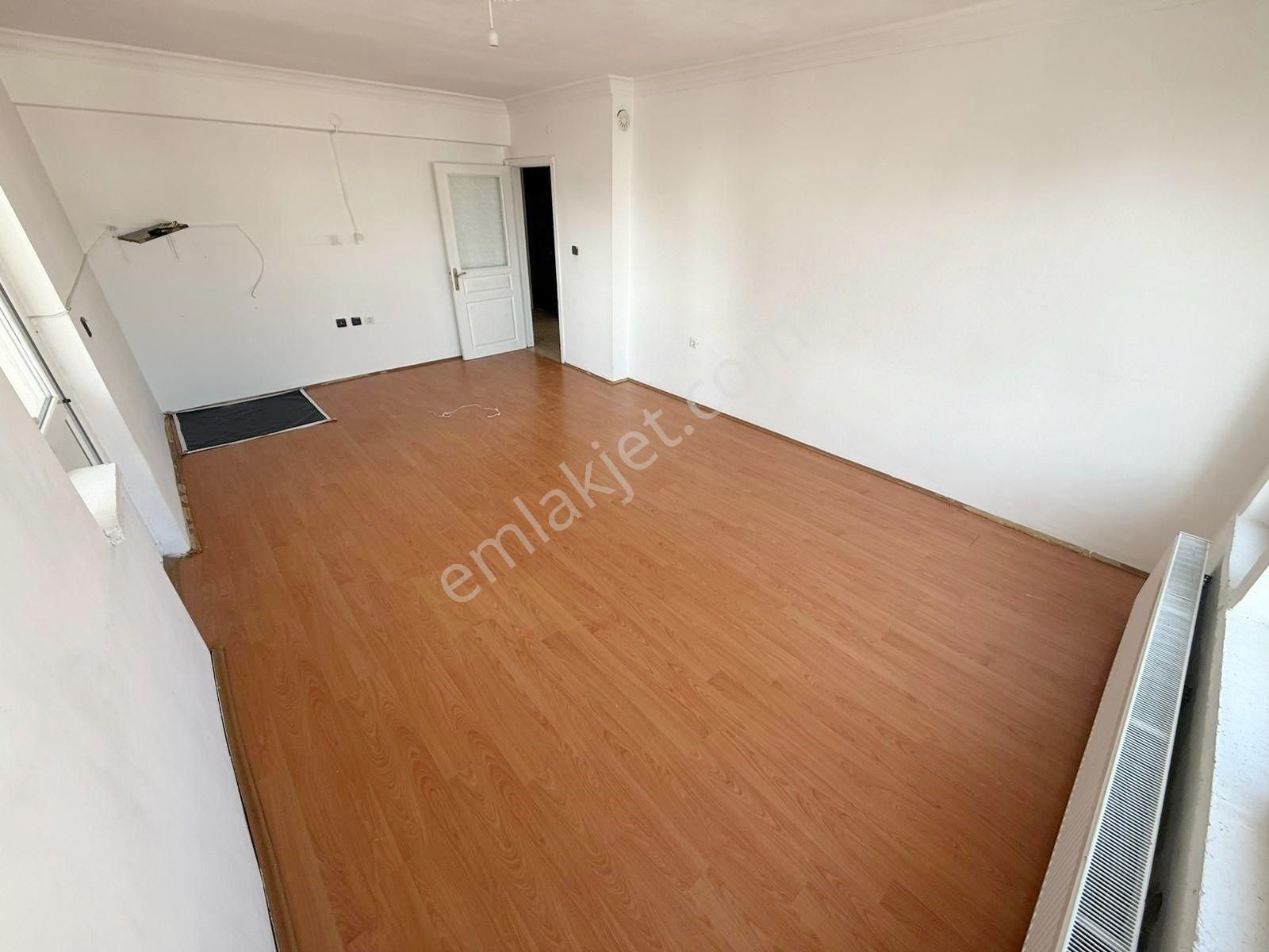 Osmangazi De 3+1 Ara Katta Asansörlü Manzaralı Daire - Görsel 9