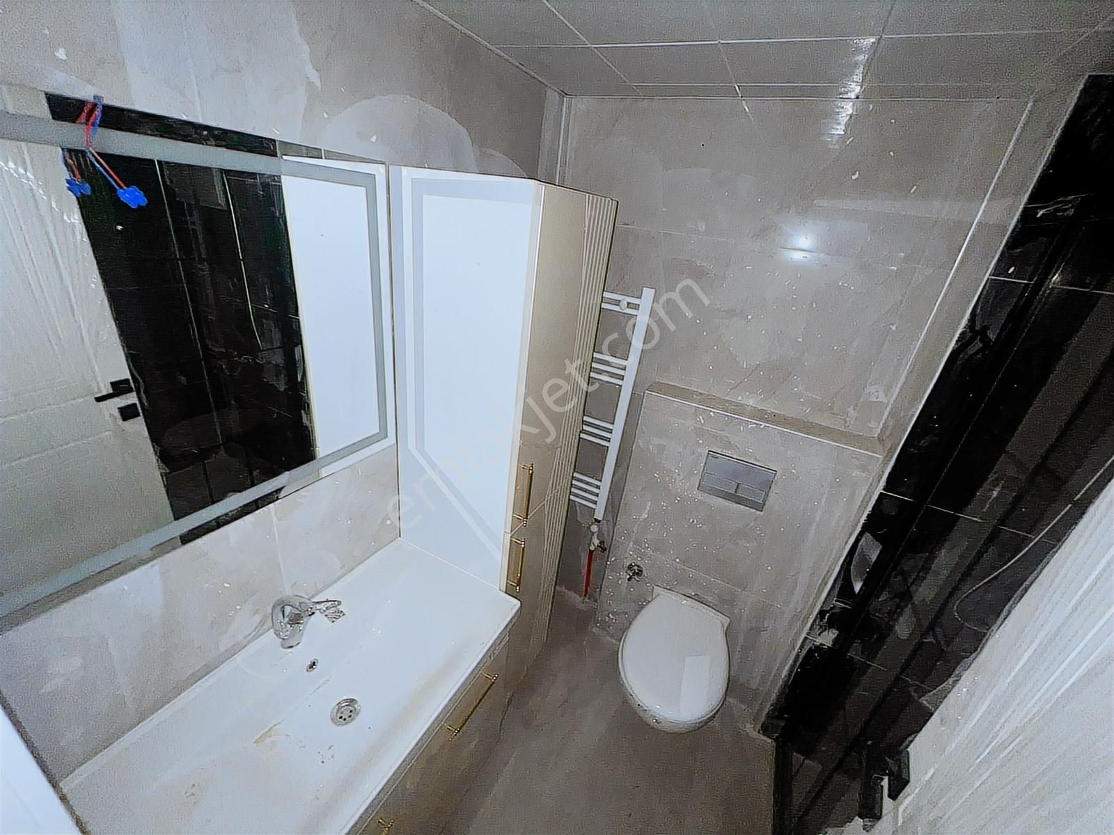 Yenikent Menderes Mah. Sıfır Ara Katta Geniş Balkonlu 3+1 Daire - Görsel 10