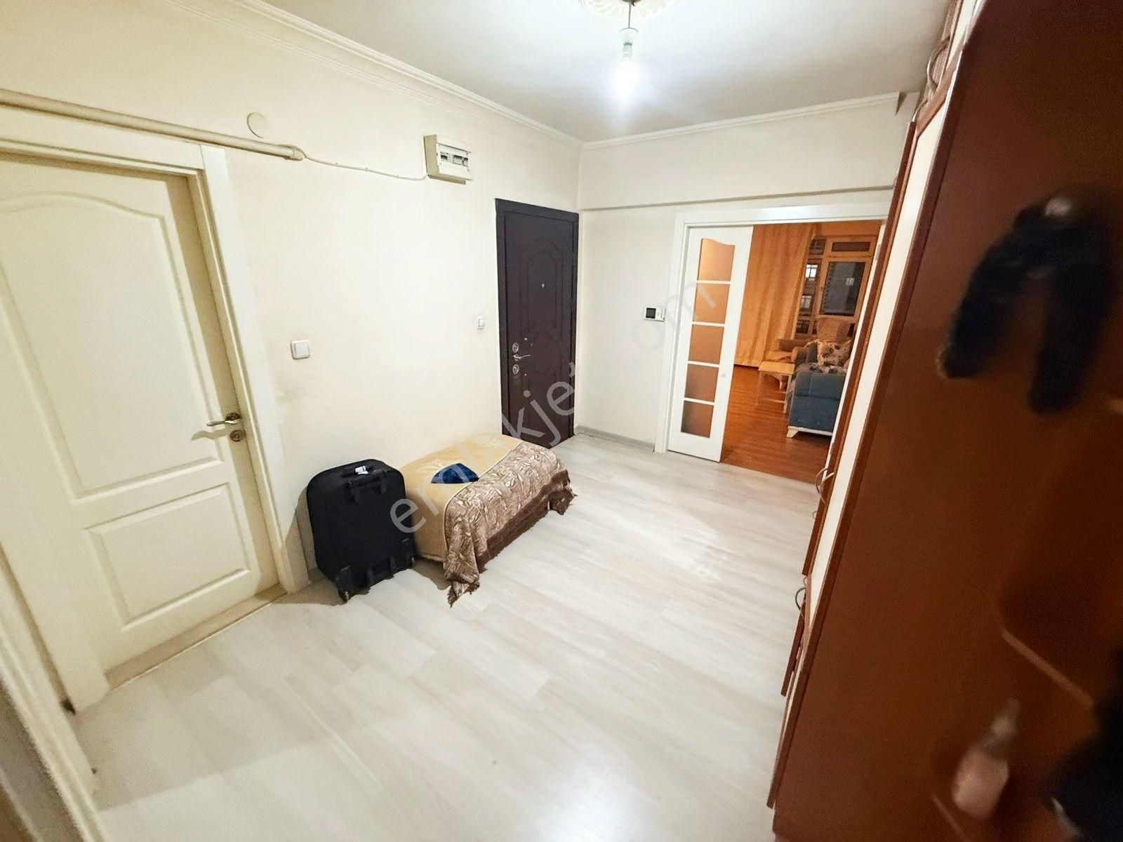 Bağlum Bulvarı Üzeri Katta Ön Cephe İnanılmaz Fiyata 3+1 Daire - Görsel 18