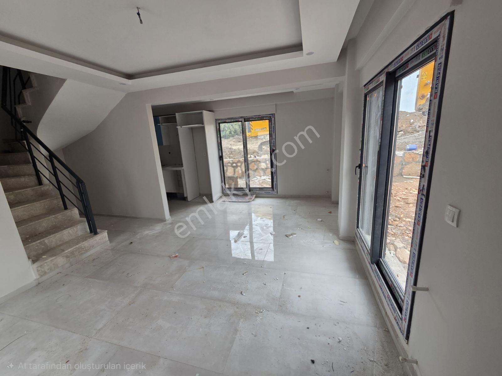 Yenifoça'da Müstakil Bahçeli Keyif Dolu Satılık Dubleks Villa - Görsel 17