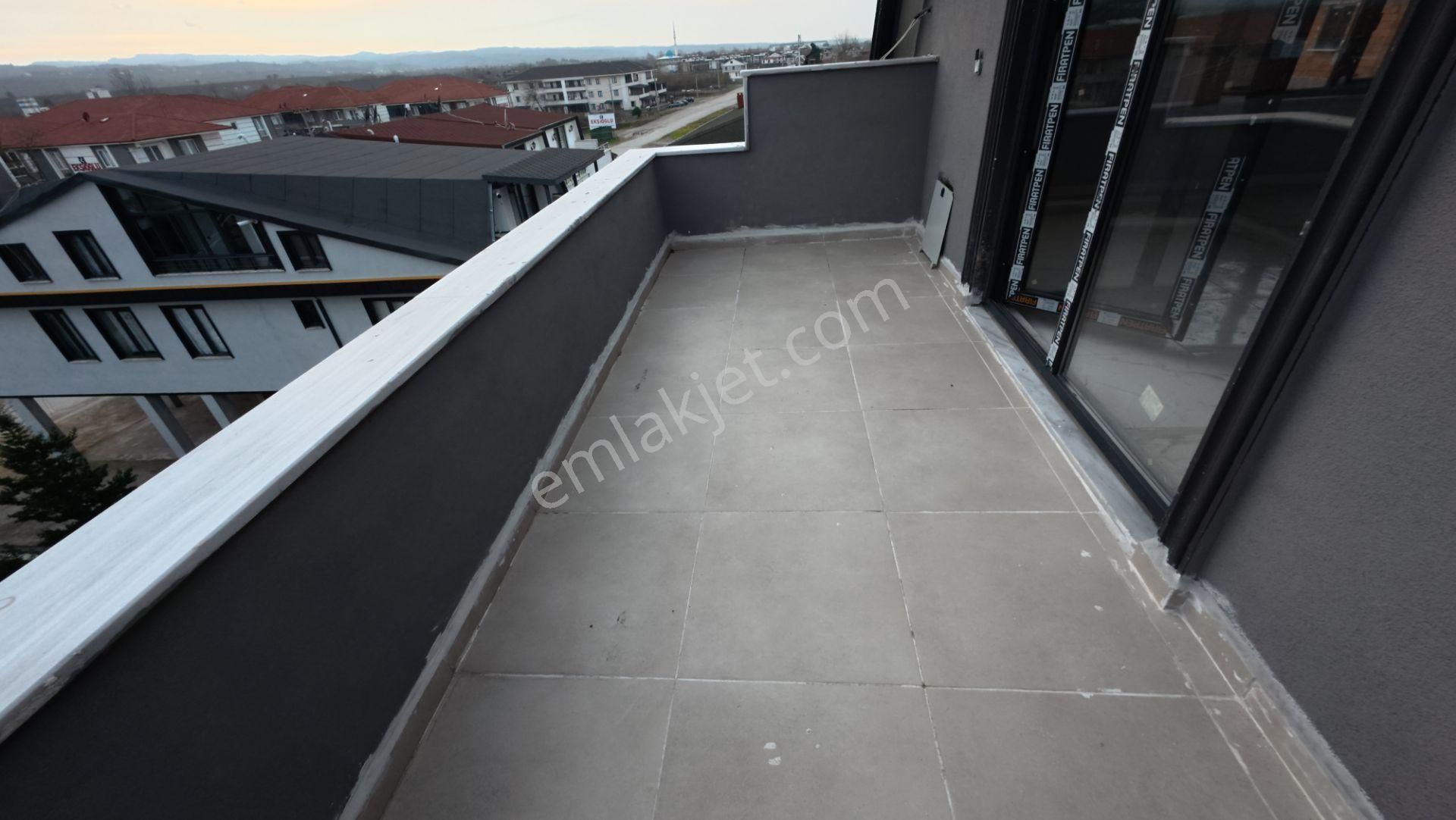 Kocaali De Merkez Yalı Mah De Geniş Bahçeli Müstakil 3+1 Villa - Görsel 3