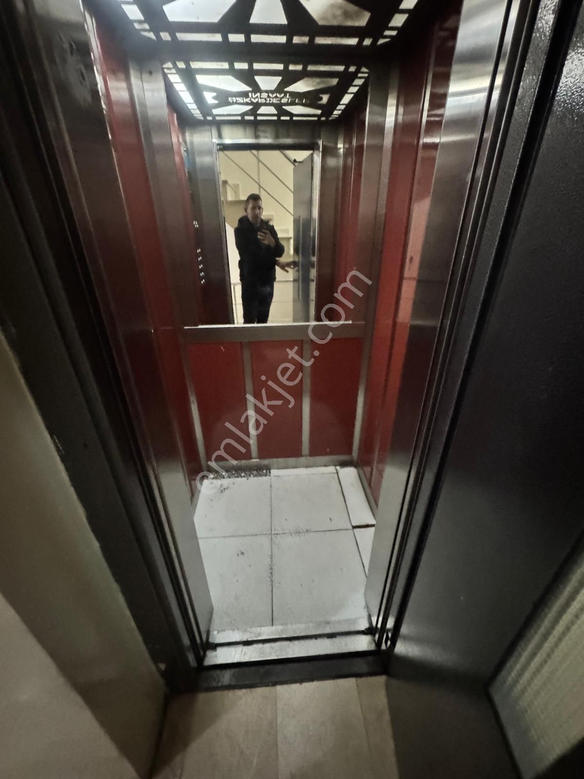 İsmetpaşa Mah 6+2 Asansörlü Tavanı Yüksek Devasa Bağımsız Girişli Dublex - Görsel 18