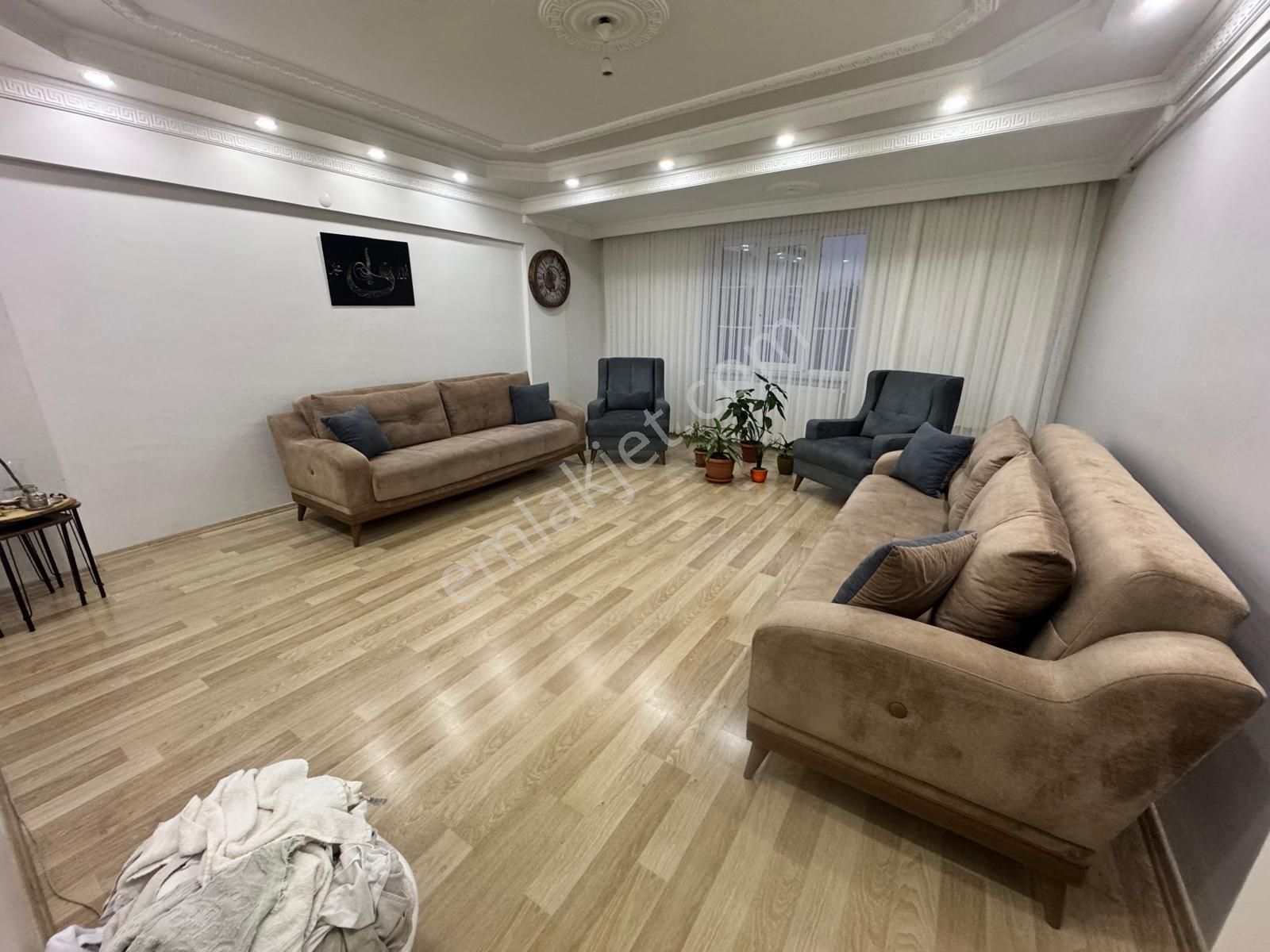 İsmetpaşa Mah 6+2 Asansörlü Tavanı Yüksek Devasa Bağımsız Girişli Dublex