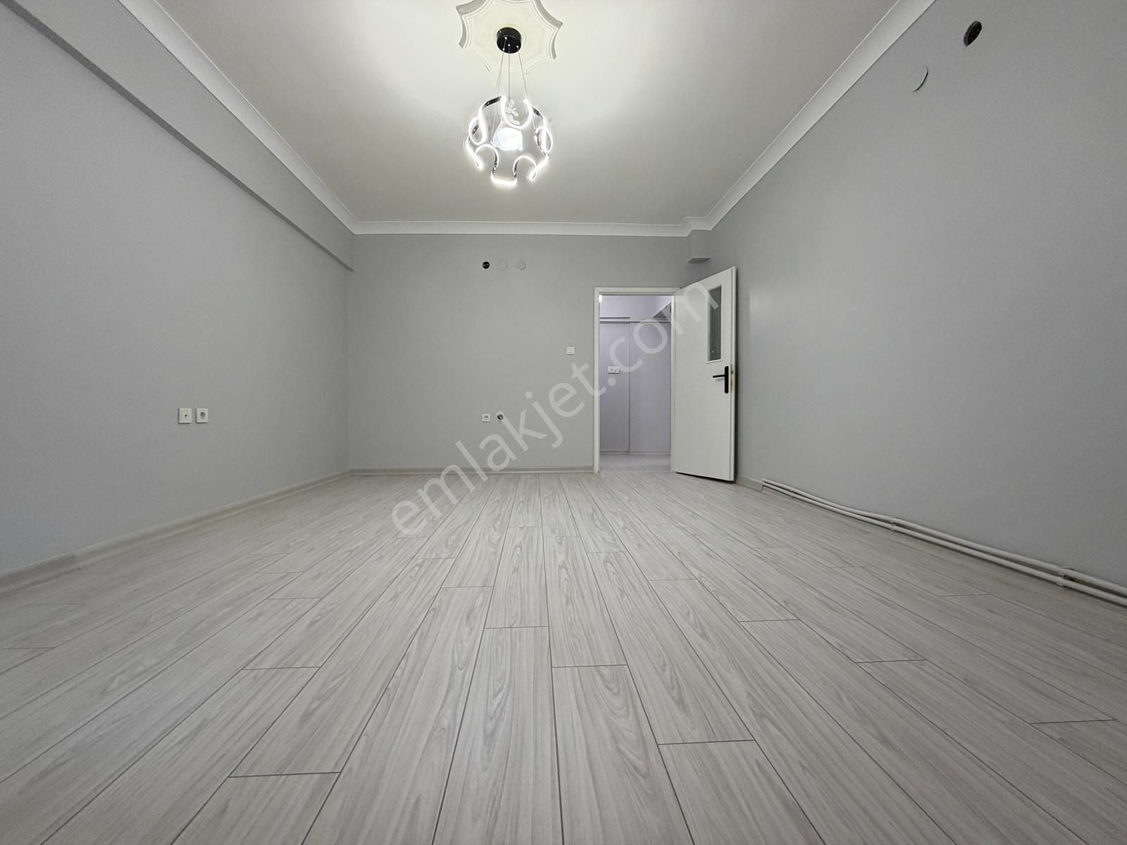 19 Mayıs Caddesi Yakını Full Yapılı 2+1 Geniş Daire - Görsel 11