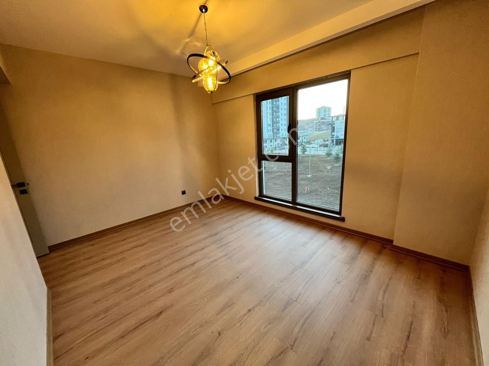 Yuvaköy'de Ultra Lüks Yapılı 4,5+1 Satılık Konut - Görsel 8