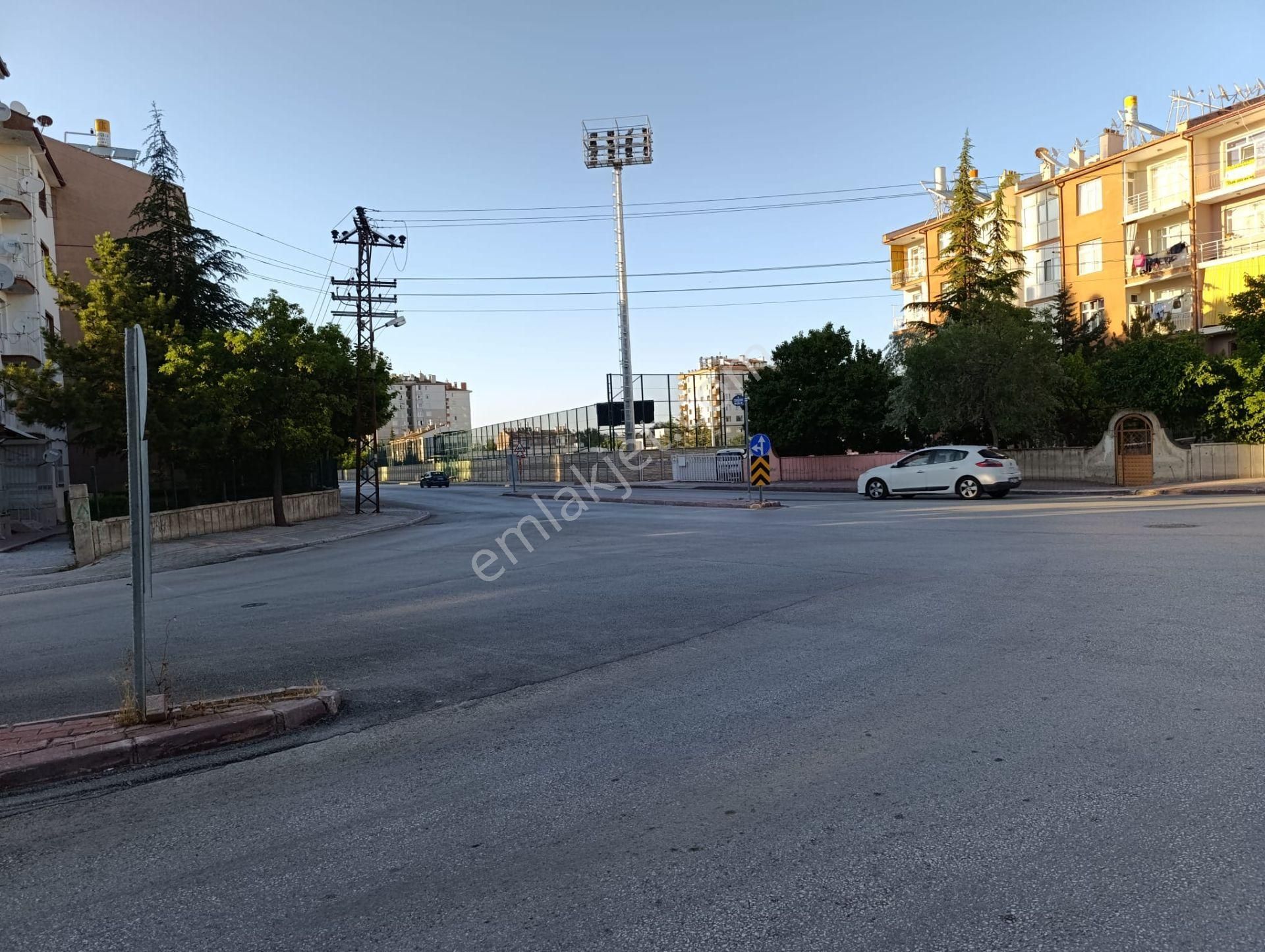 Karaca'dan Hüsamettin Çelebi Mahallesi Satılık 3+1 Daire - Görsel 2