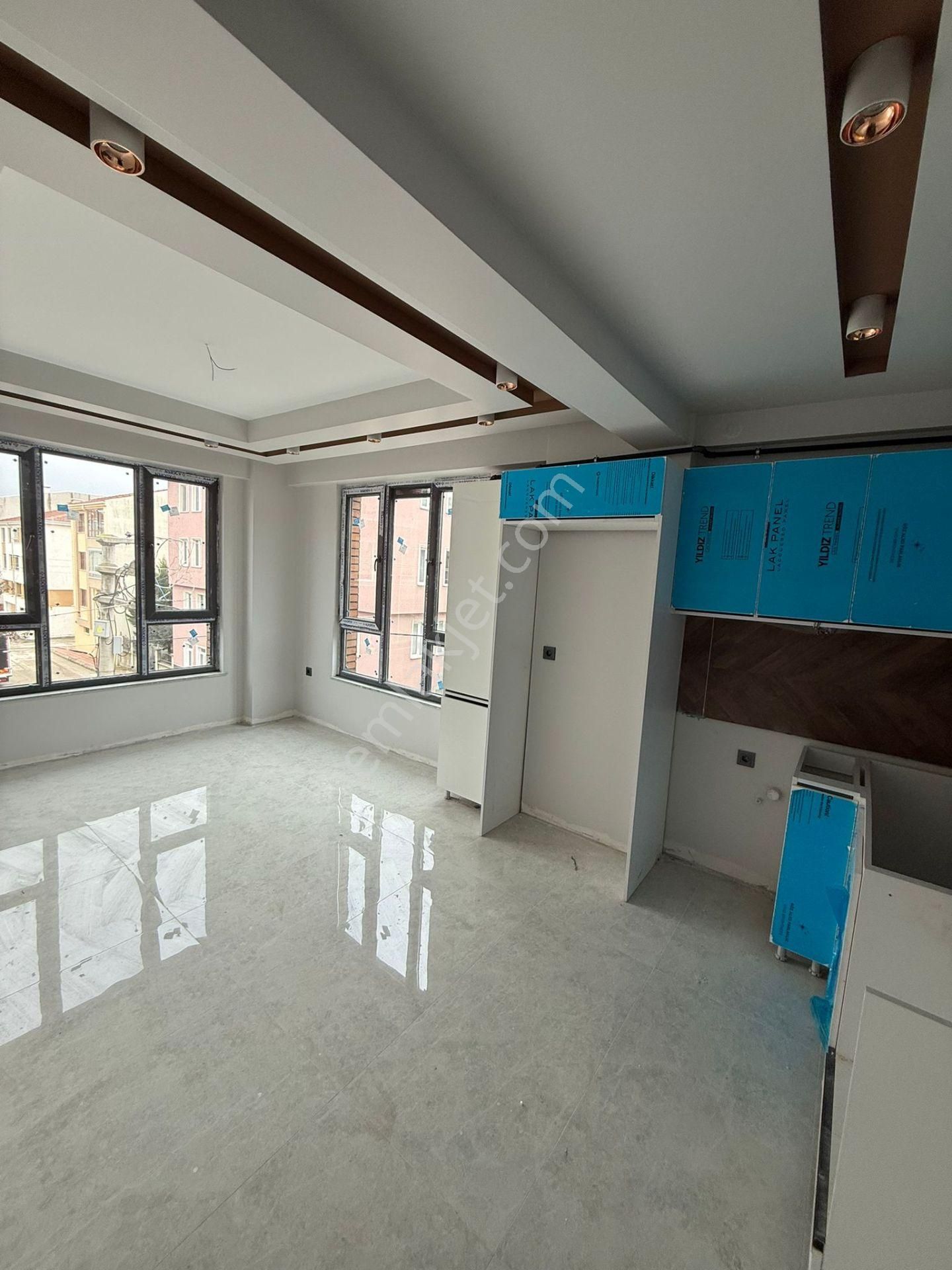 Çamlıca Mahallesinde Sıfır 1+1 Daire