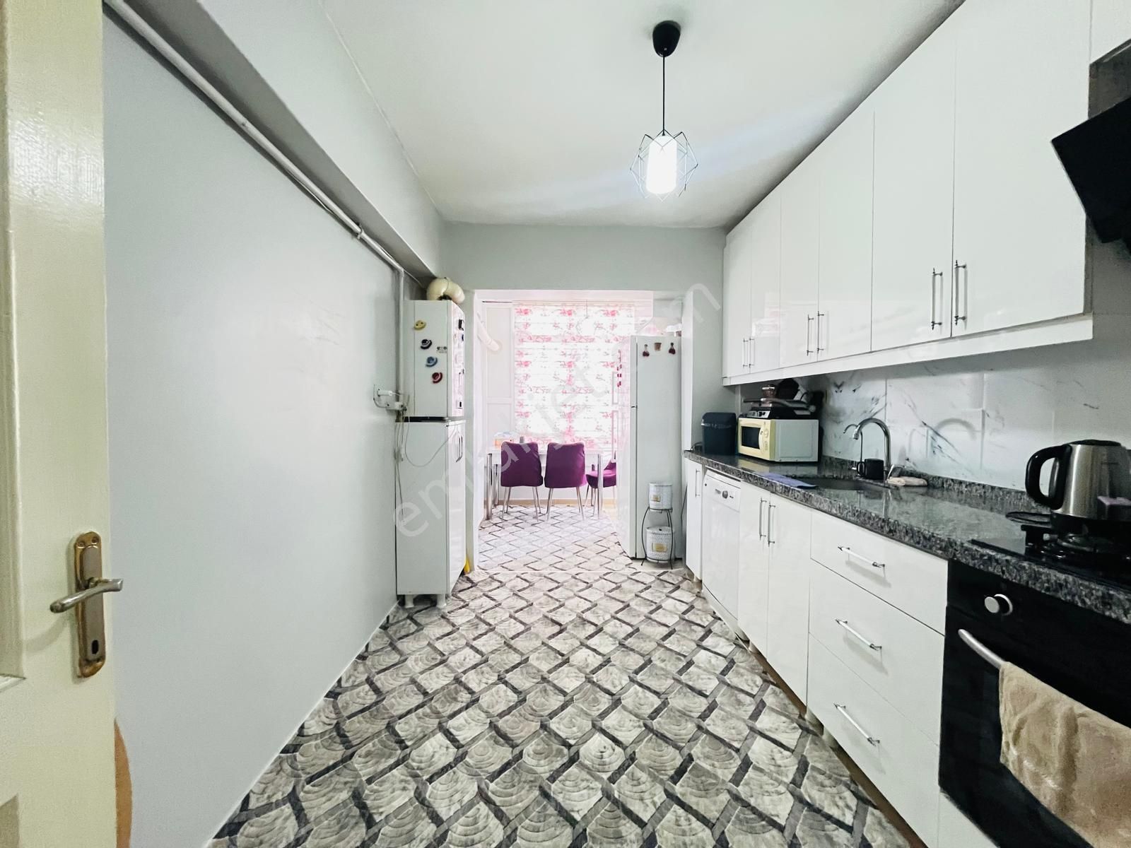 Koza Emlak'tan Pınarbaşı Mahalesinde Mükemmel Konumda Yapılı 5+1 Teras Daire