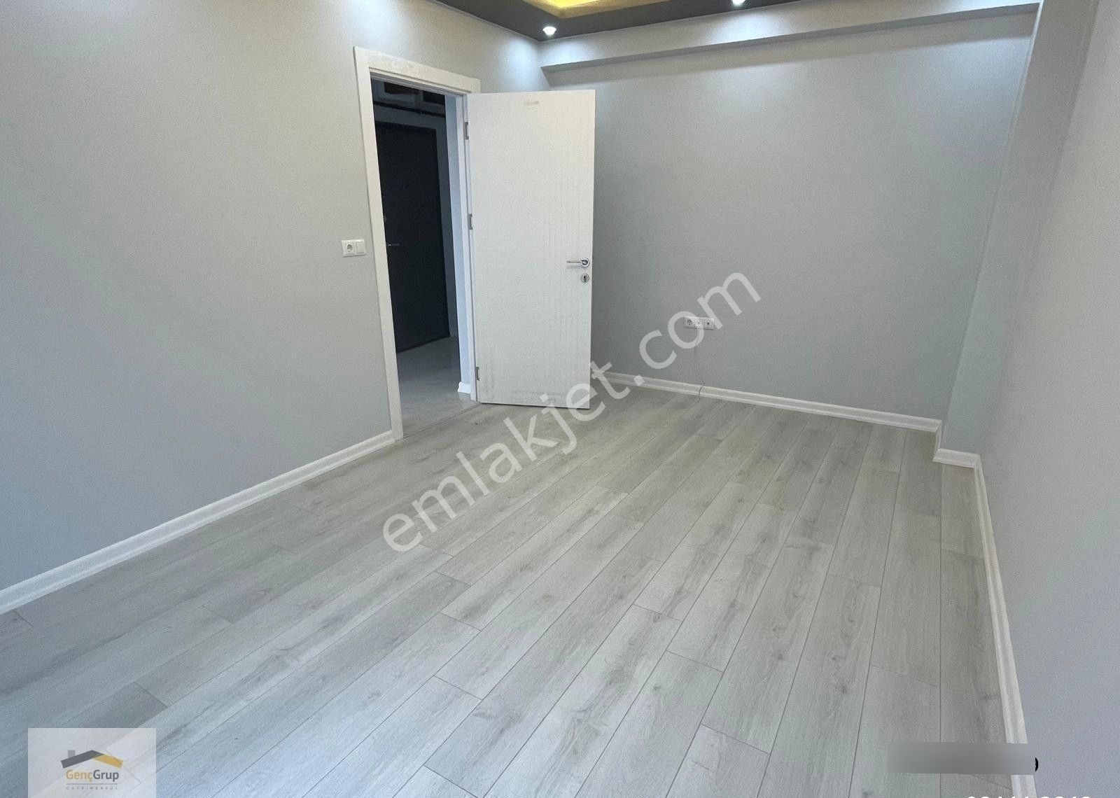 *genç Grup* Gündüz Ökçün Yakını Asansörlü Cam Balkonlu 2+0 Daire - Görsel 22