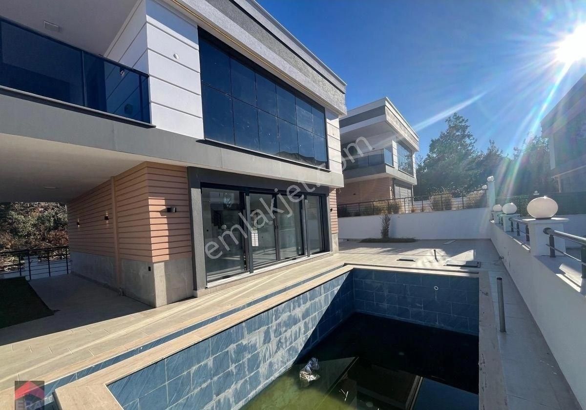 Didim Akbük Te Satılık 3+1 Müstakil Villa - Görsel 9