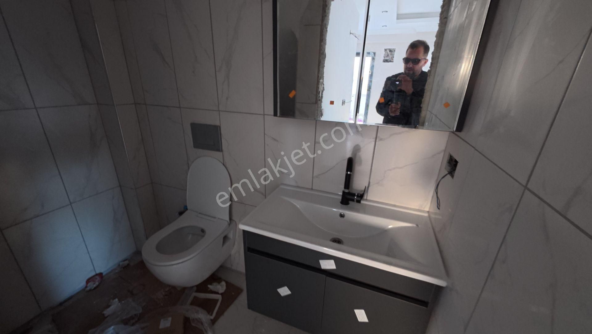 Sakarya Kocaalide Müstakil Bahçe Kullanımlı 4+1 Villa!!! - Görsel 15