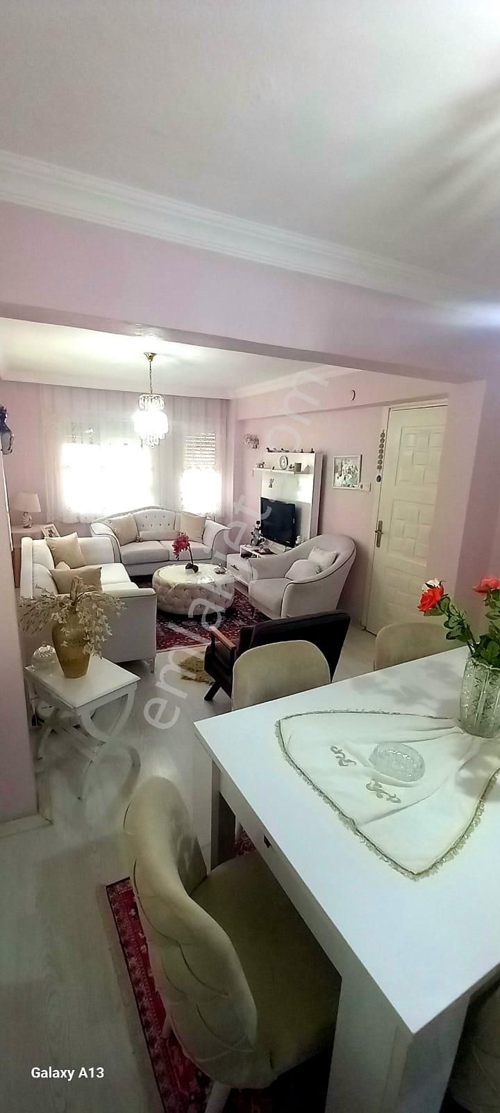 520 Gayrimenkulden 2+1 Denize Sıfır Konumda Satılık Daire - Görsel 9