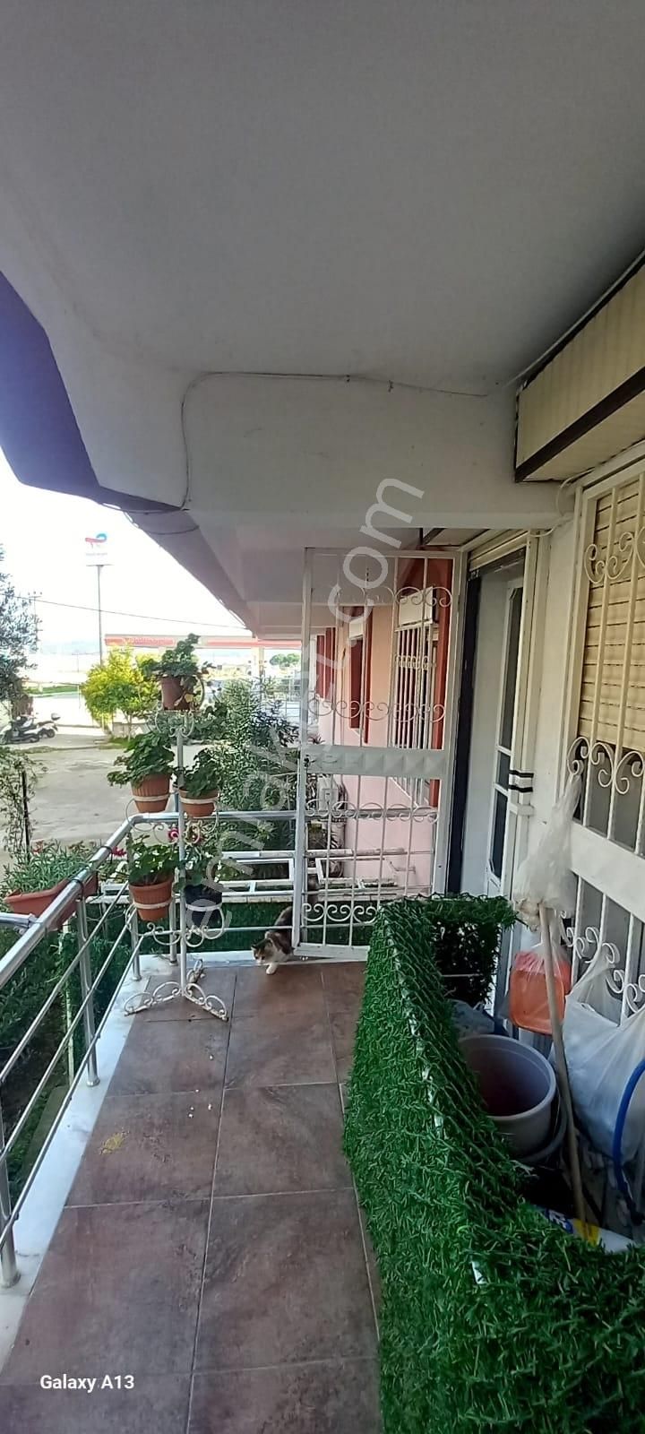 520 Gayrimenkulden 2+1 Denize Sıfır Konumda Satılık Daire - Görsel 15