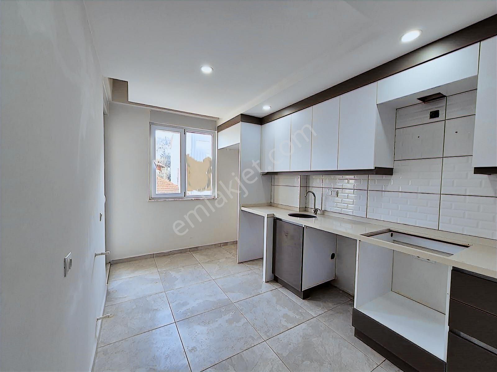 Acil Erenköyde Asansörlü İskanlı G Korkut C 150m Katta 2+1 Daire - Görsel 18