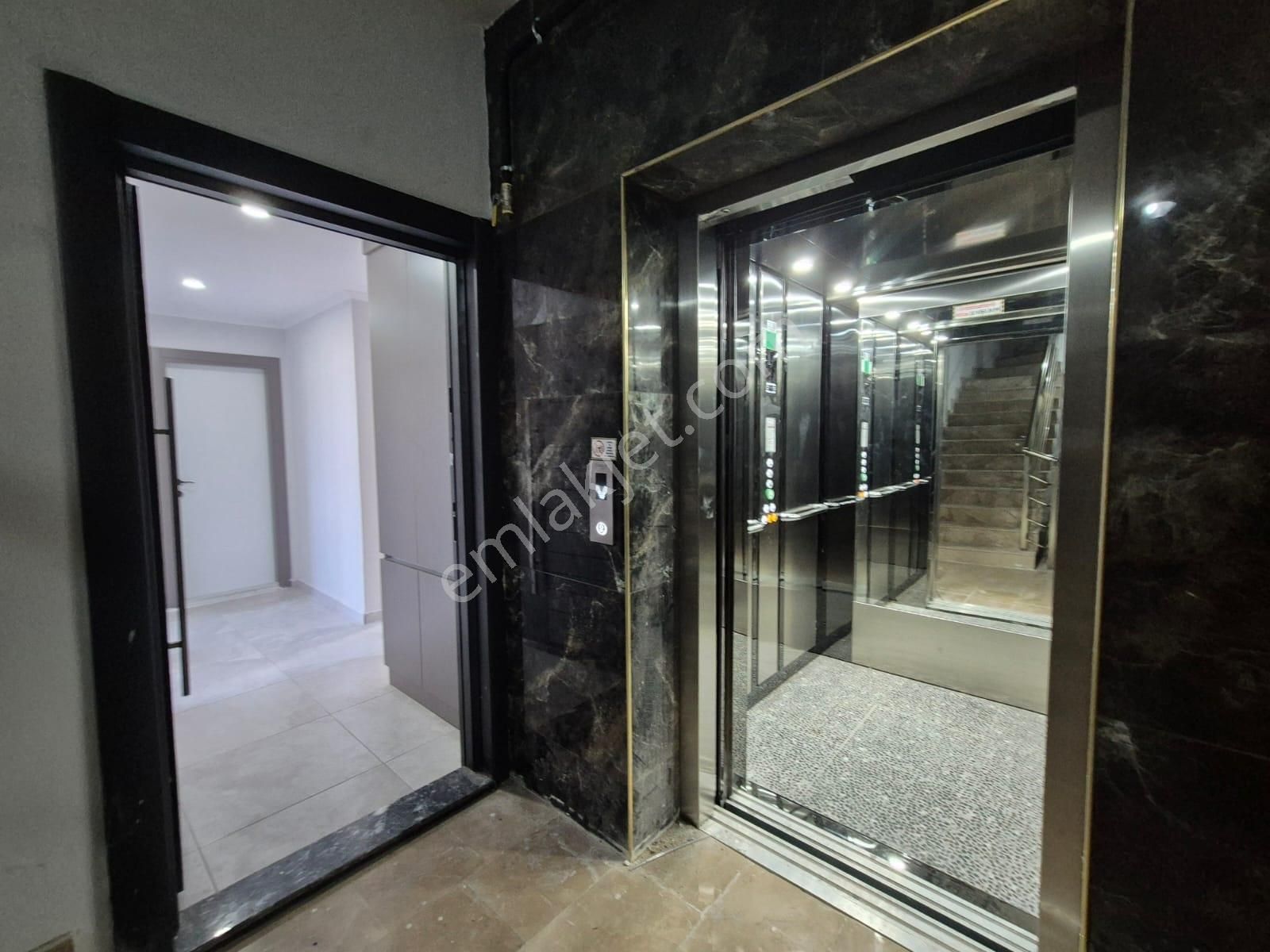 Acil Erenköyde Asansörlü İskanlı G Korkut C 150m Katta 2+1 Daire - Görsel 3