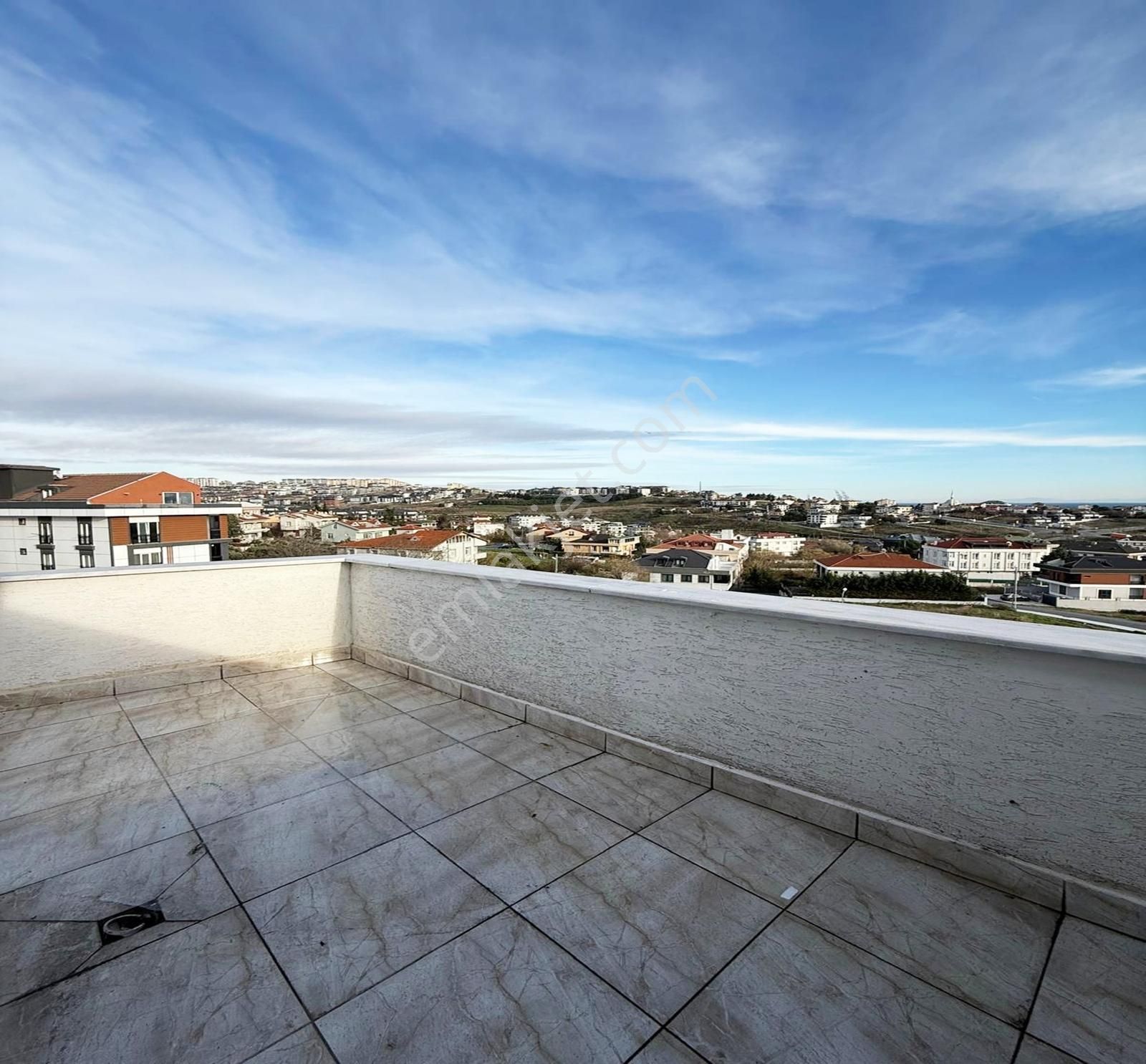 Beylikdüzü Merkezi Konumda Ulaşım Kolaylığı Sağlayan 3+2 Dubleks - Görsel 4