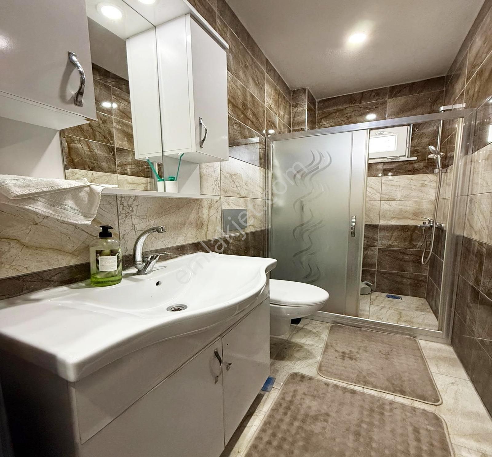 Beylikdüzü Merkezi Konumda Ulaşım Kolaylığı Sağlayan 3+2 Dubleks - Görsel 9