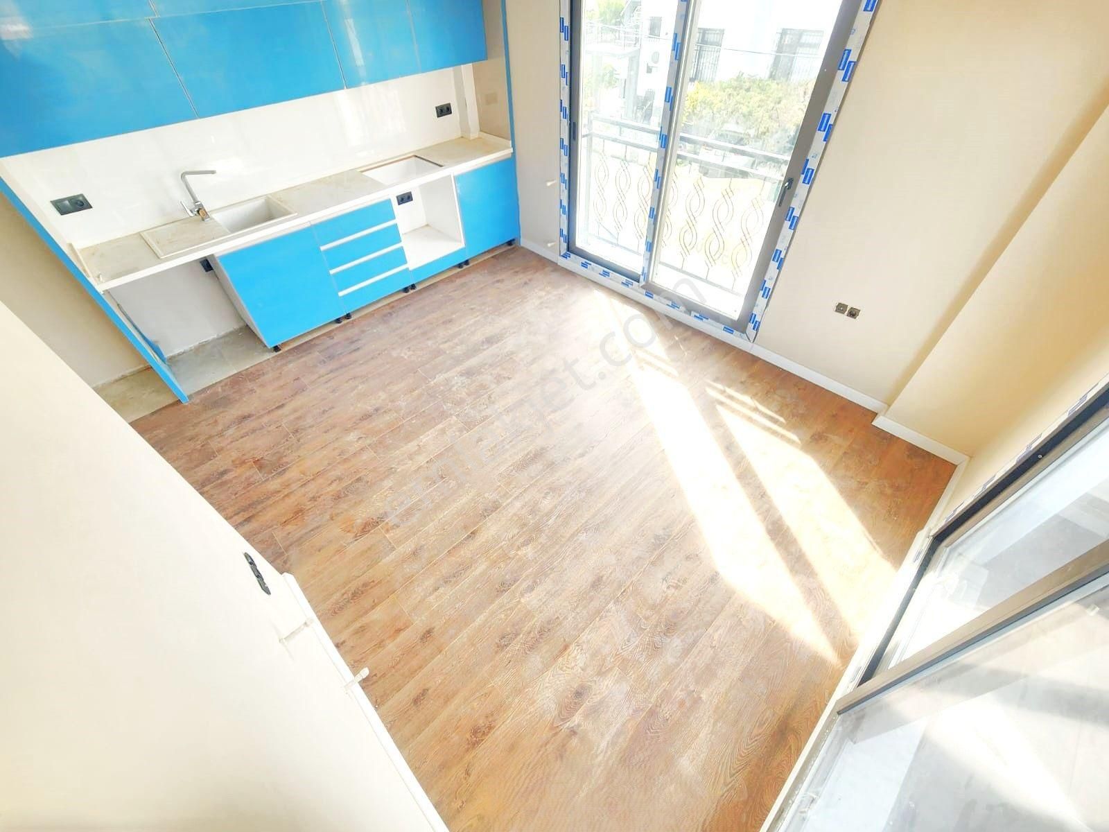 Aygül'den Burhaniye'nin Merkezi Lokasyonun'da Öğretmenler Plajına 1 Sokak Sıfır 1+1 Satılık Daireler - Görsel 8