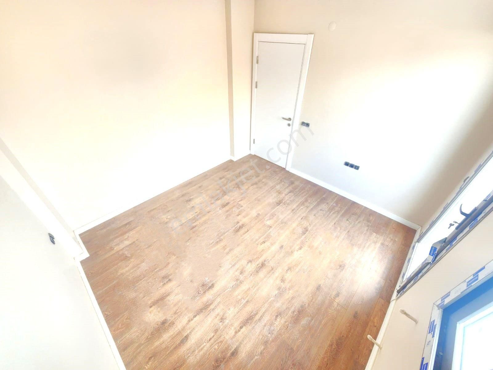 Aygül'den Burhaniye'nin Merkezi Lokasyonun'da Öğretmenler Plajına 1 Sokak Sıfır 1+1 Satılık Daireler - Görsel 25