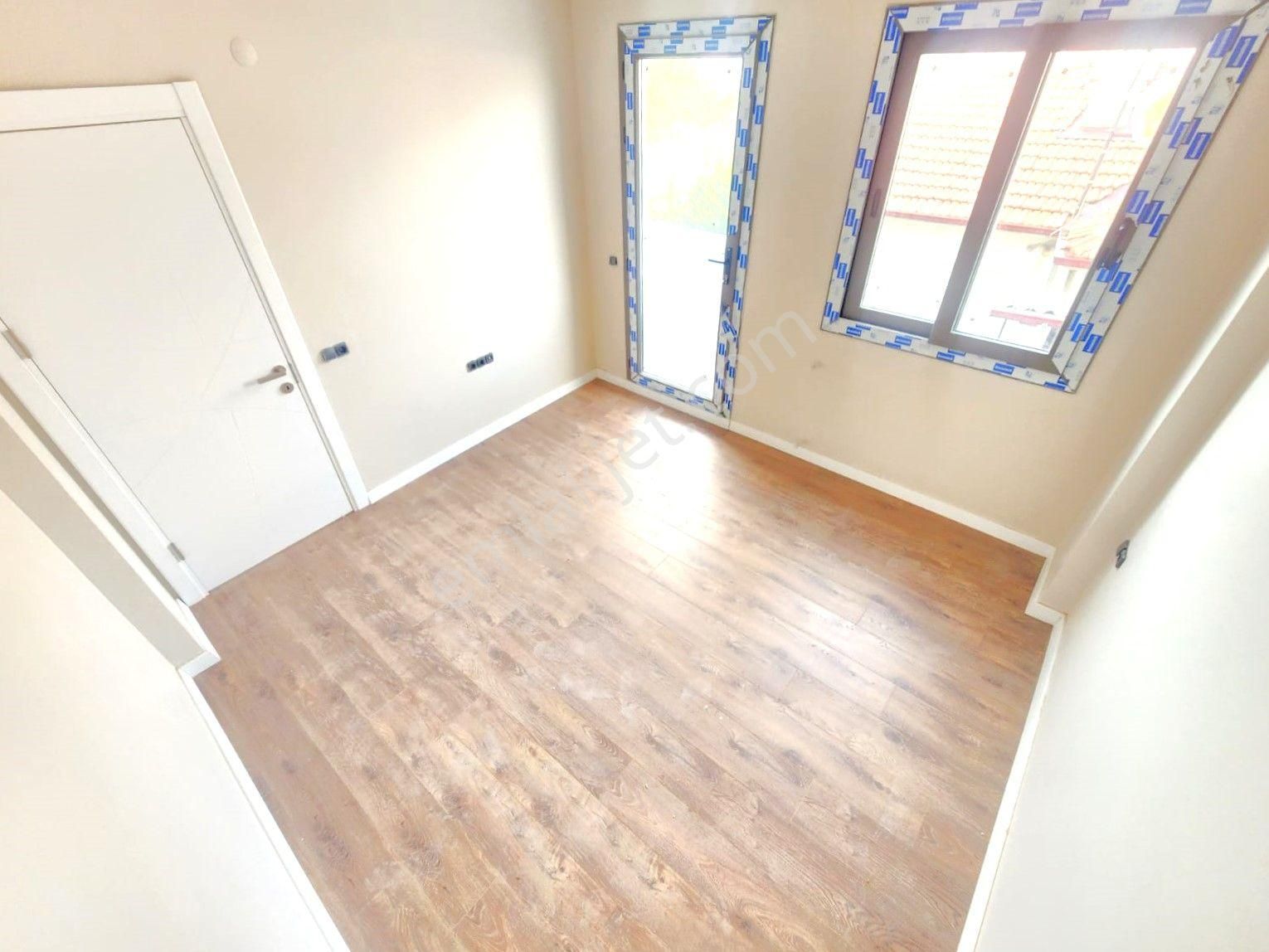 Aygül'den Burhaniye'nin Merkezi Lokasyonun'da Öğretmenler Plajına 1 Sokak Sıfır 1+1 Satılık Daireler - Görsel 24