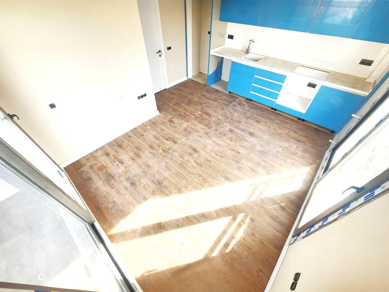 Aygül'den Burhaniye'nin Merkezi Lokasyonun'da Öğretmenler Plajına 1 Sokak Sıfır 1+1 Satılık Daireler - Görsel 11