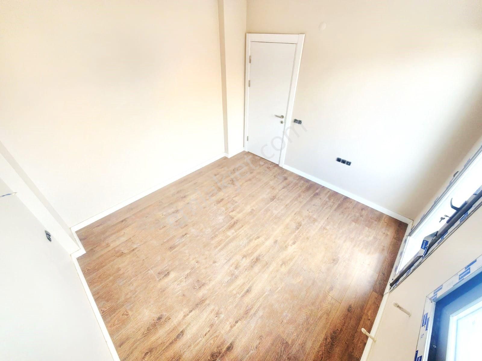 Aygül'den Burhaniye'nin Merkezi Lokasyonun'da Öğretmenler Plajına 1 Sokak Sıfır 1+1 Satılık Daireler - Görsel 17