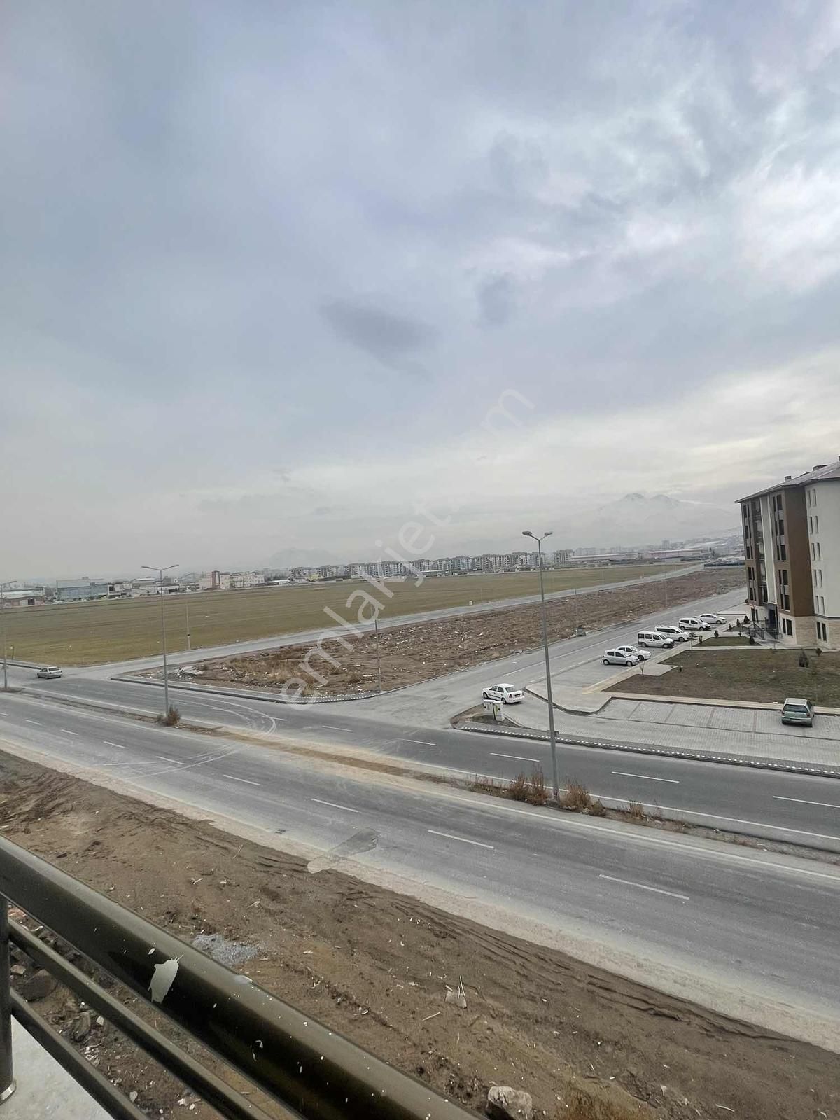 Dağtekin İnşaat'tan Toki Karşısı 3.5+1 Sıfır Çift Balkonlu Daire - Görsel 20