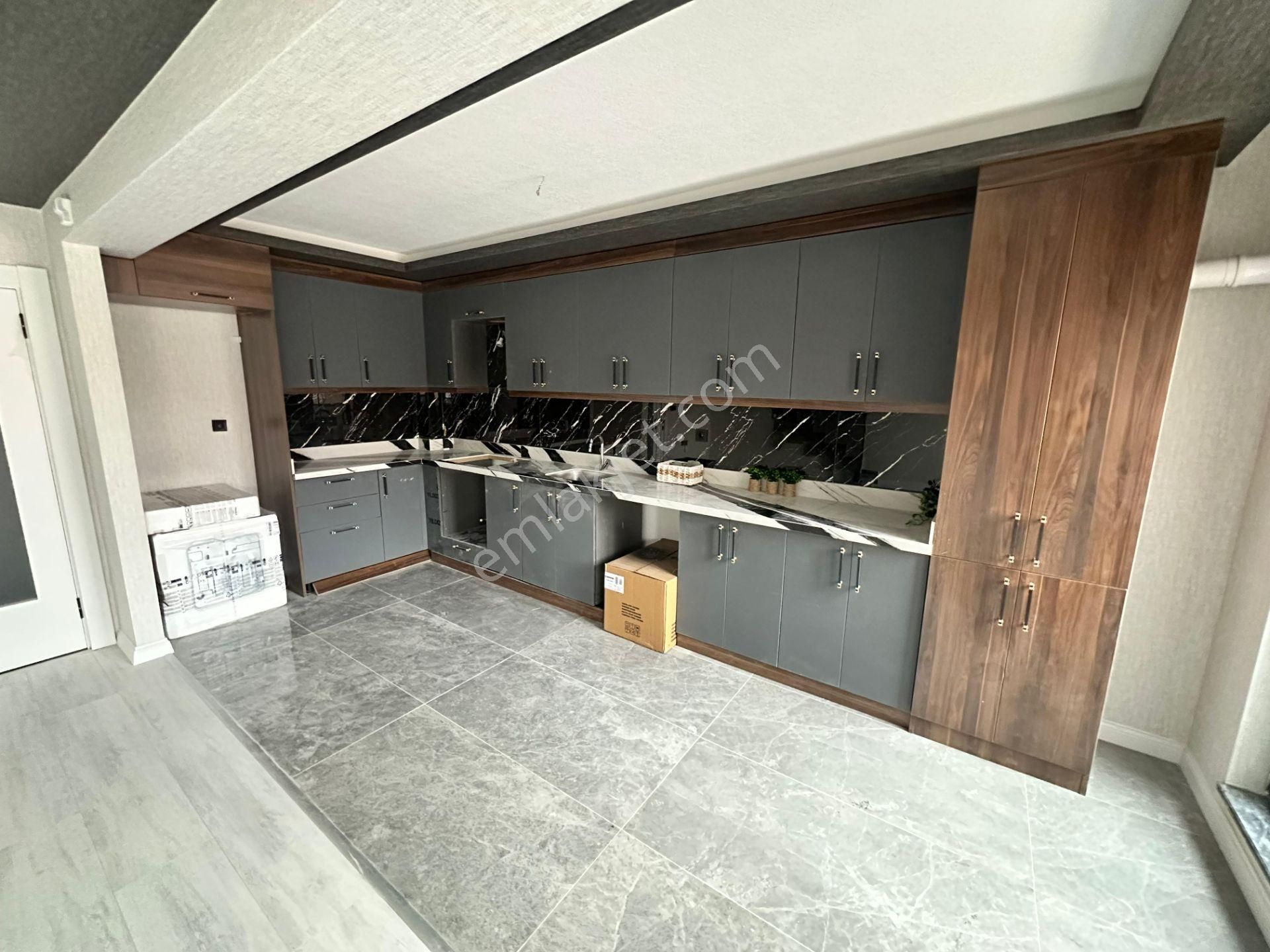 Esat, Bülbülderesi Ballıbaba'da 2+1 Ultra Lüks Yerden Isıtmalı - Görsel 7