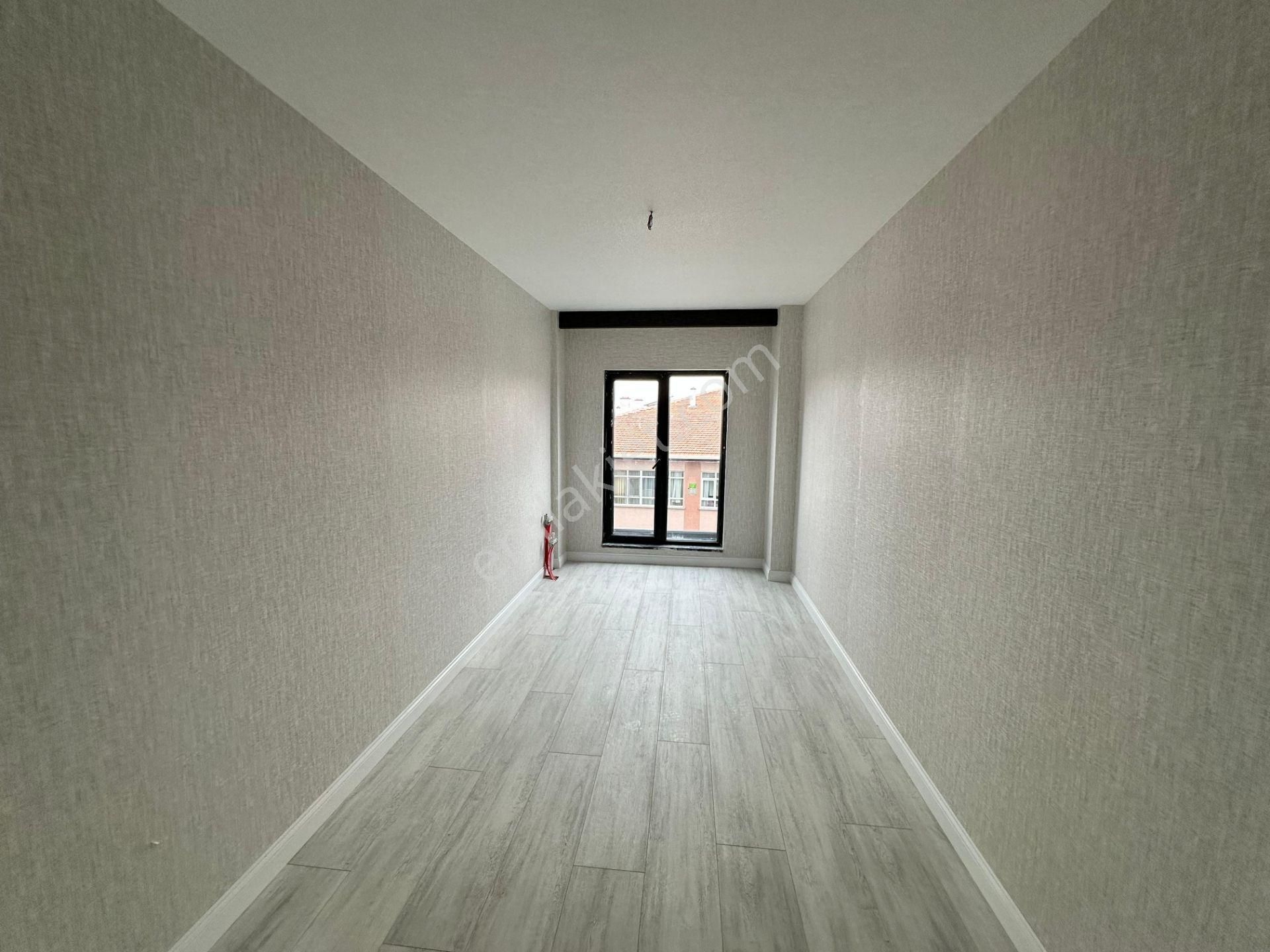 Esat, Bülbülderesi Ballıbaba'da 2+1 Ultra Lüks Yerden Isıtmalı - Görsel 4